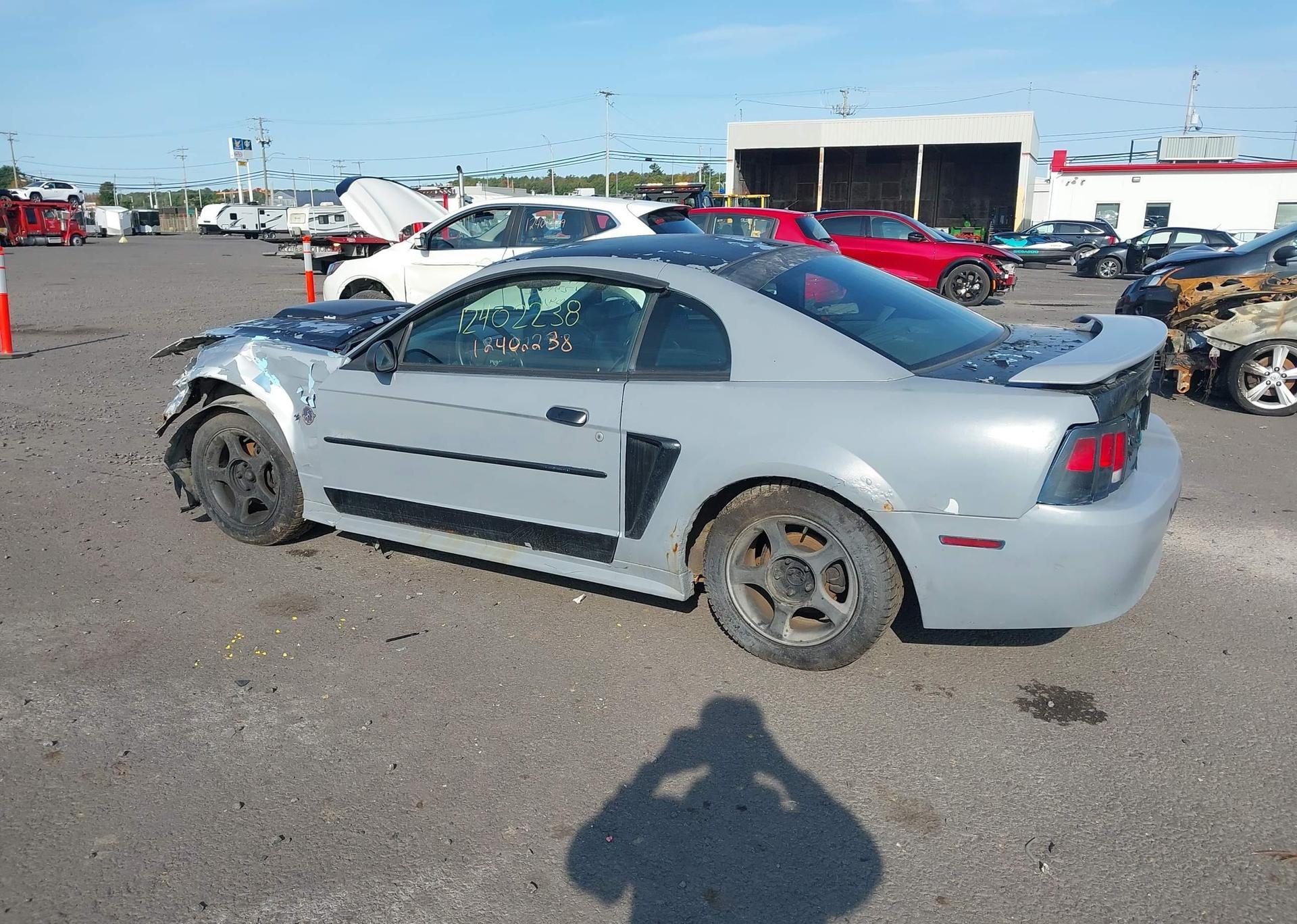 2004 FORD MUSTANG
