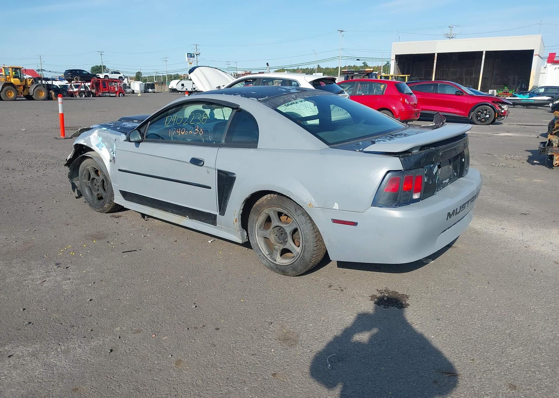 2004 FORD MUSTANG