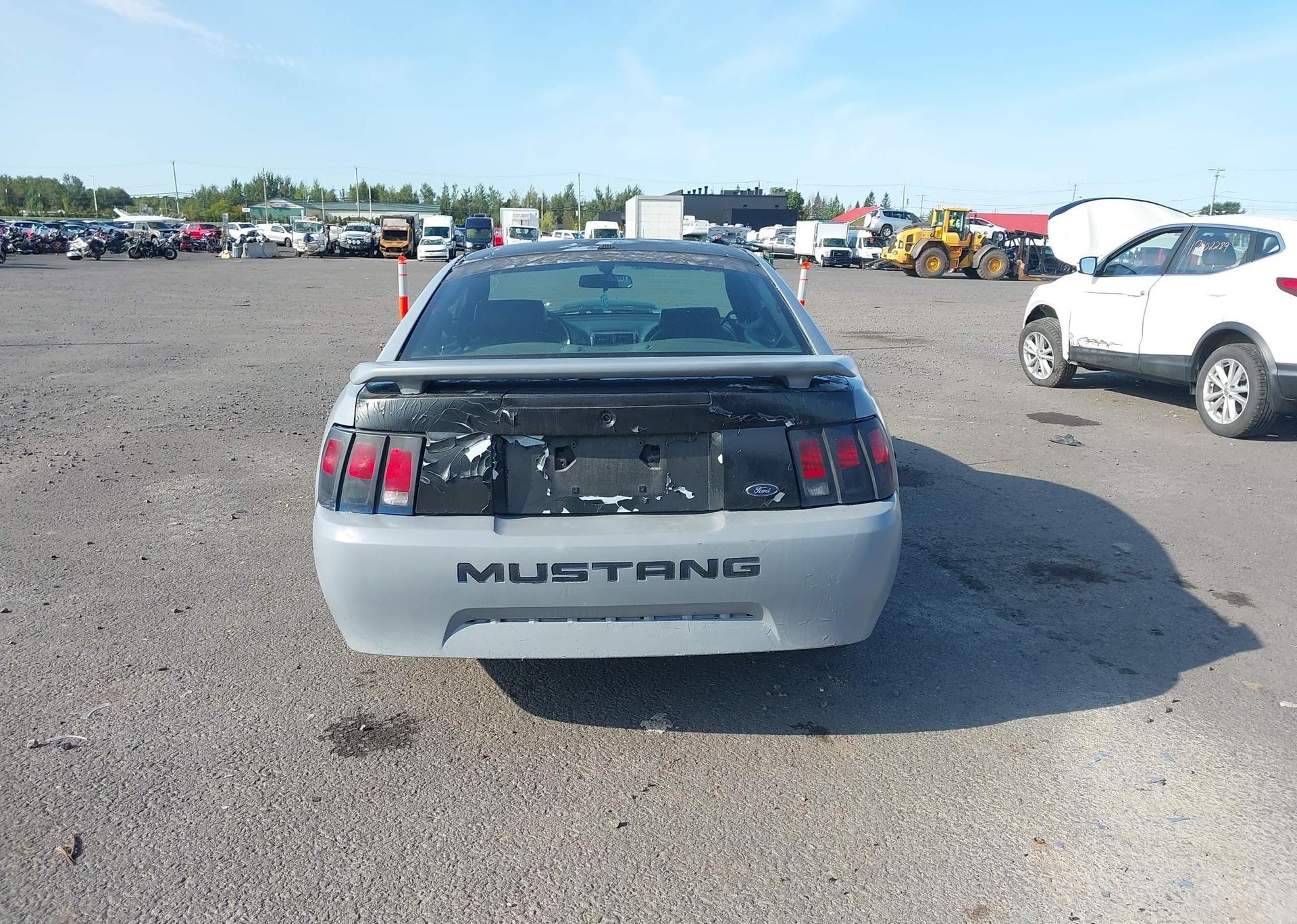 2004 FORD MUSTANG
