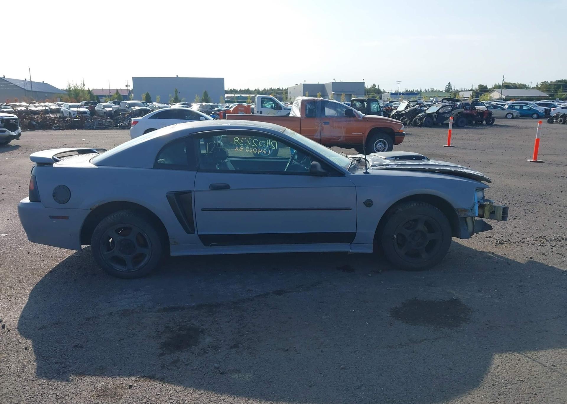 2004 FORD MUSTANG