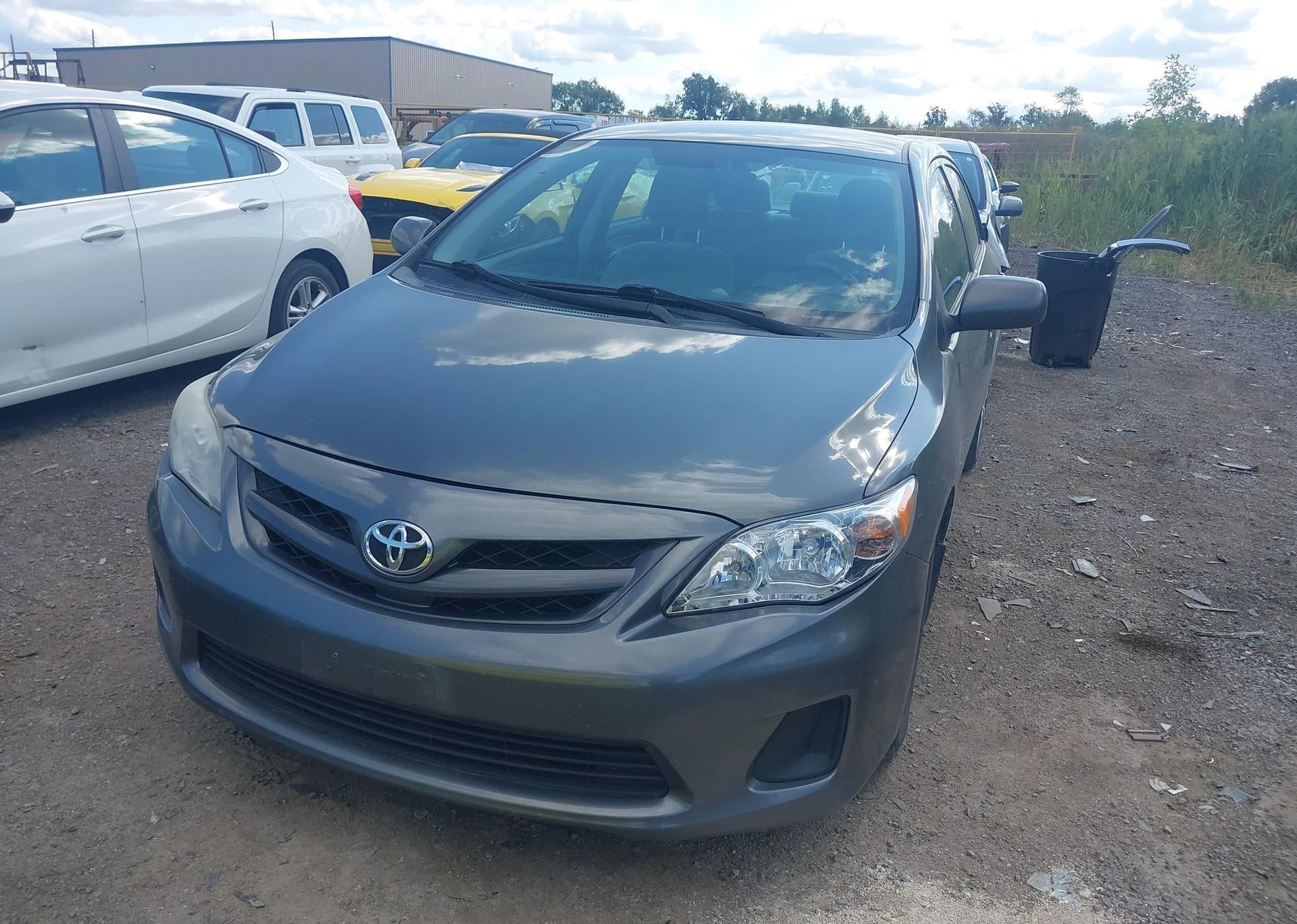 2013 TOYOTA COROLLA S