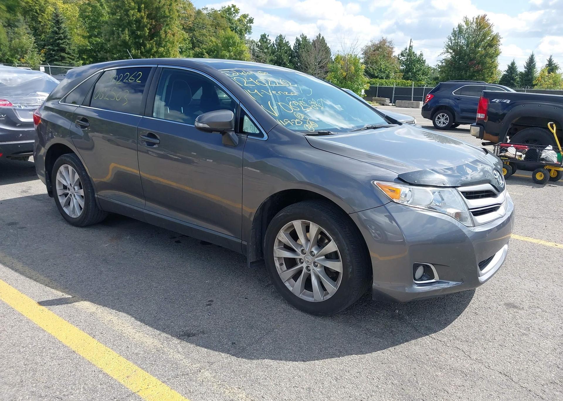 2014 TOYOTA VENZA LE