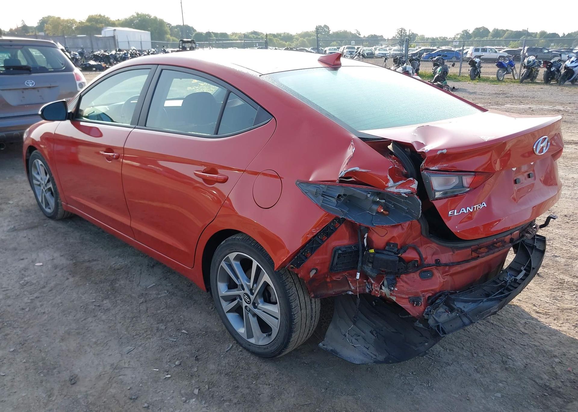 2017 HYUNDAI ELANTRA SE