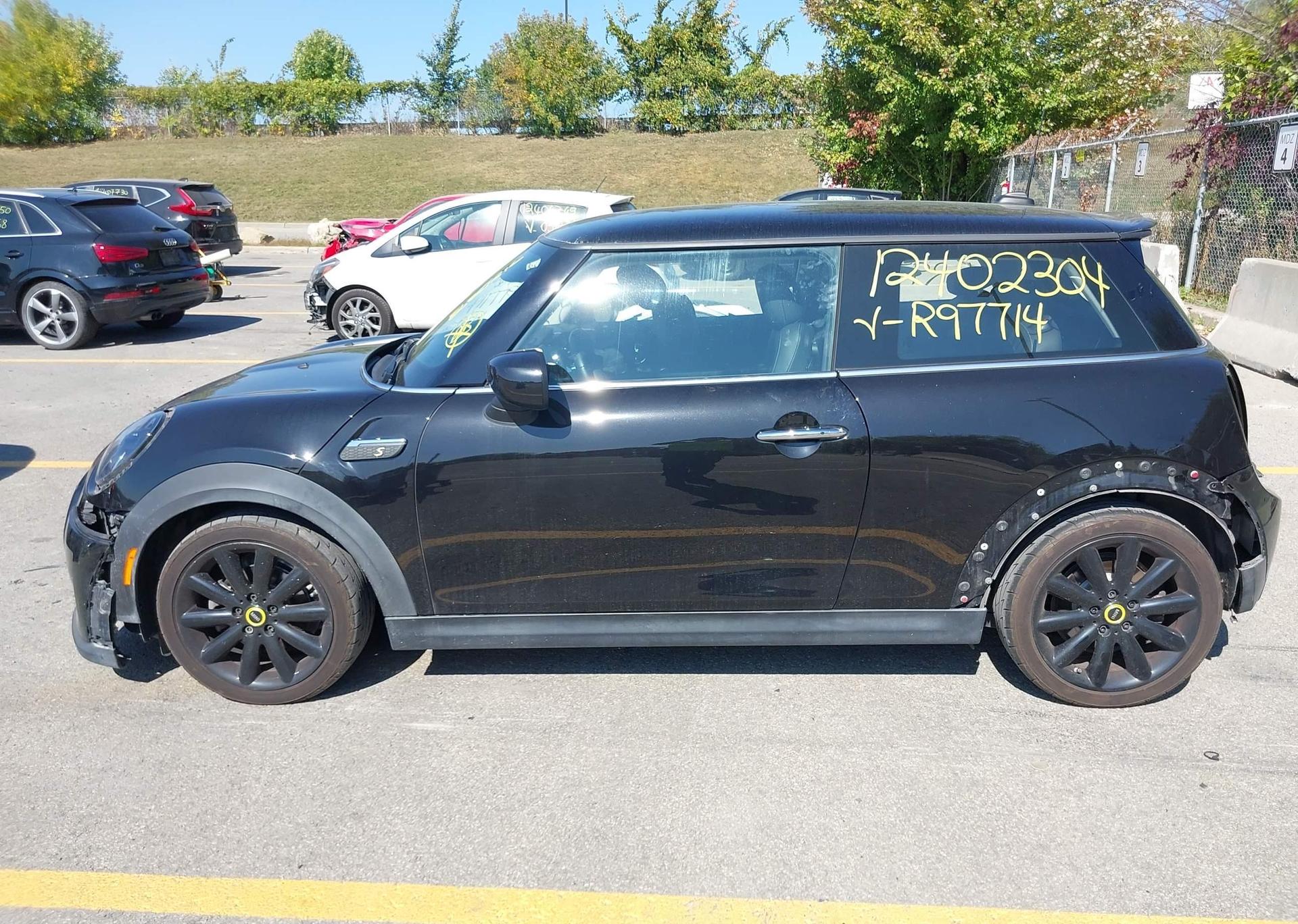 2022 MINI COOPER SE