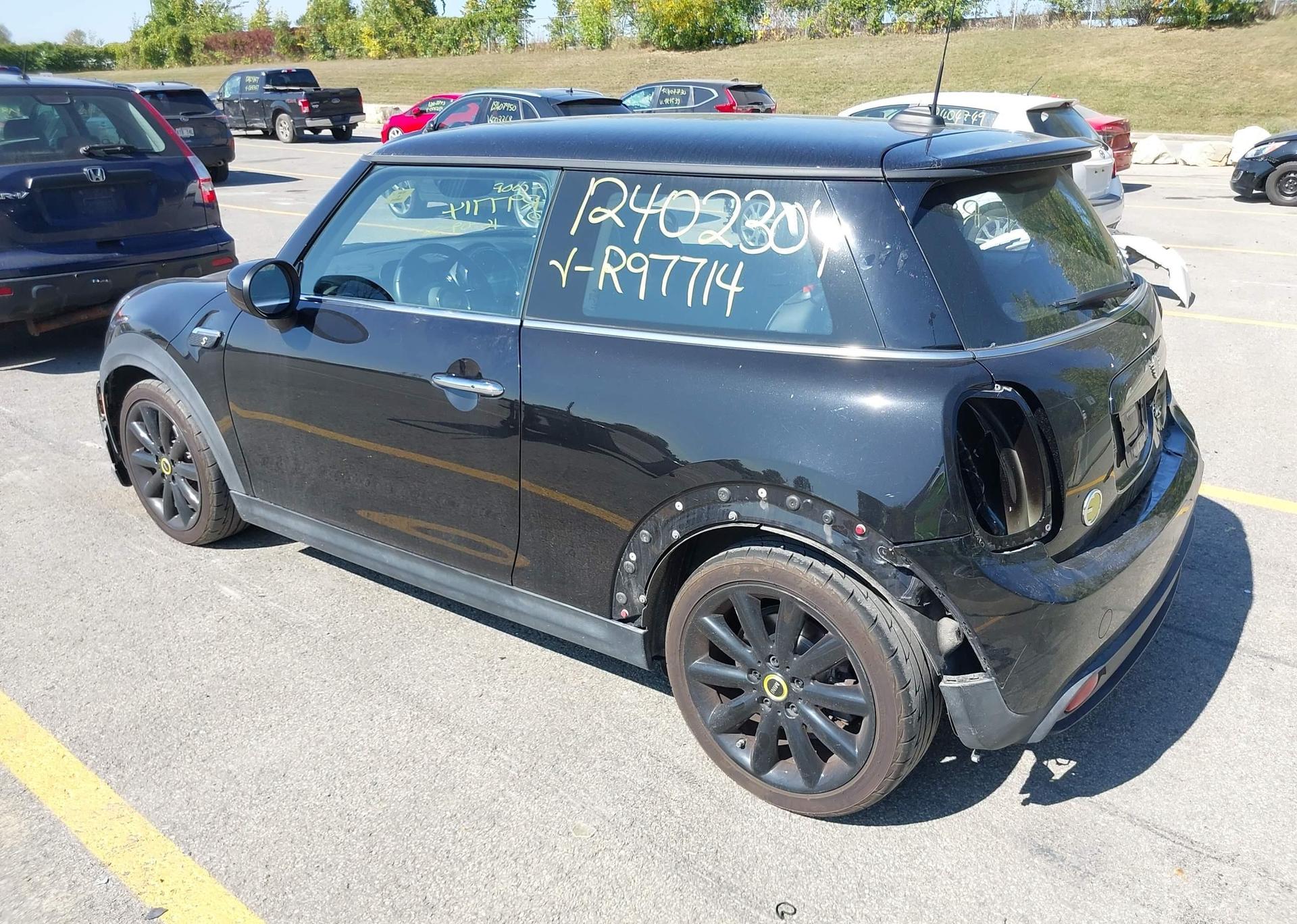 2022 MINI COOPER SE