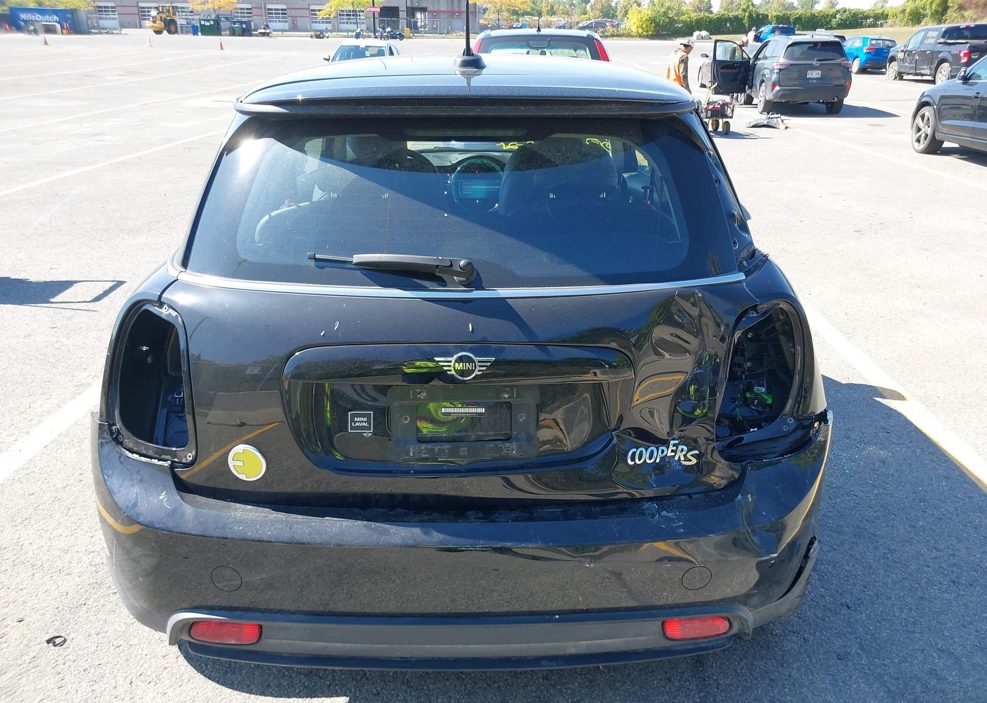 2022 MINI COOPER SE