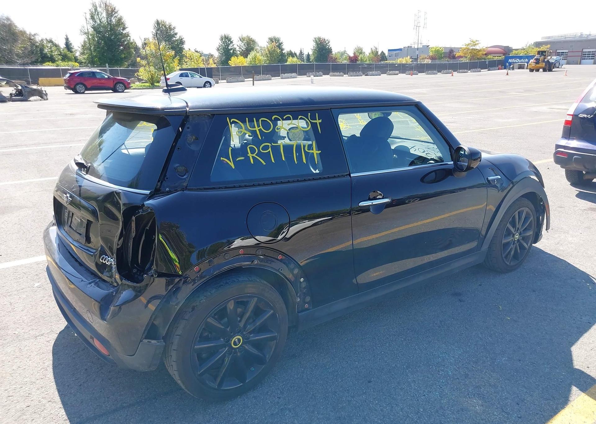 2022 MINI COOPER SE