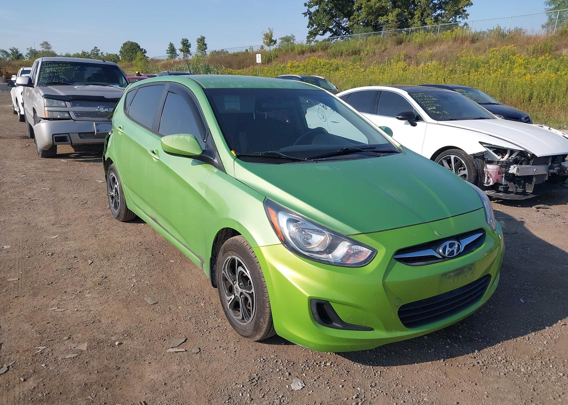 2013 HYUNDAI ACCENT GL