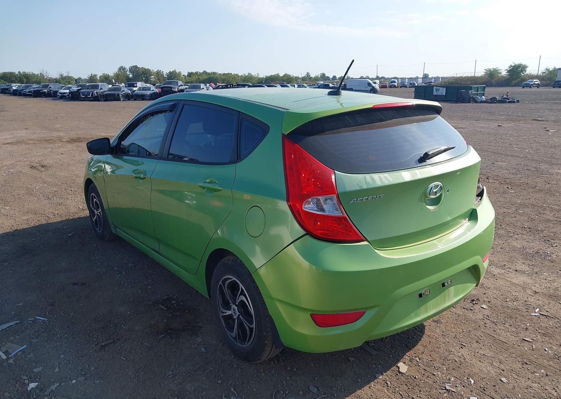 2013 HYUNDAI ACCENT GL