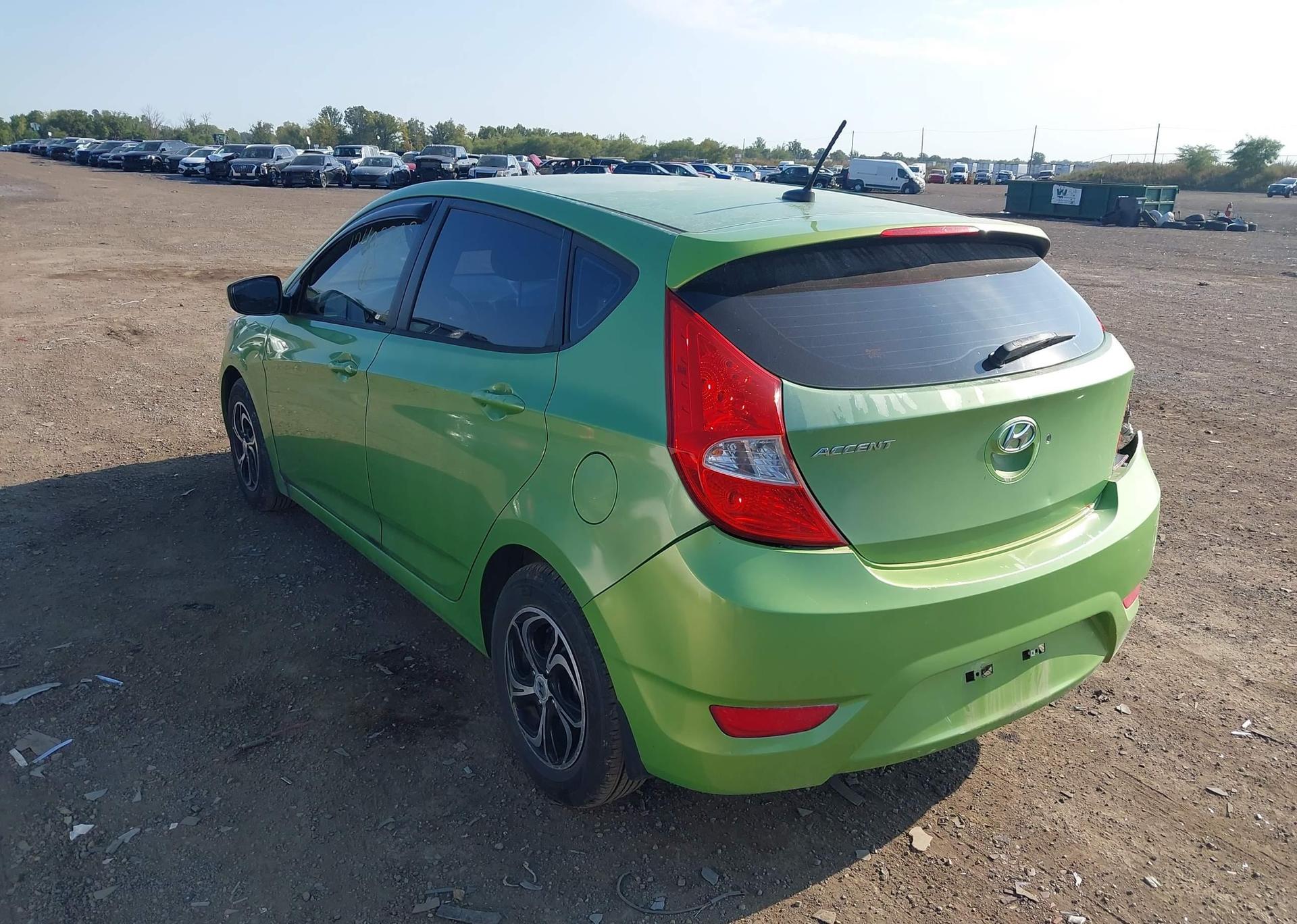 2013 HYUNDAI ACCENT GL