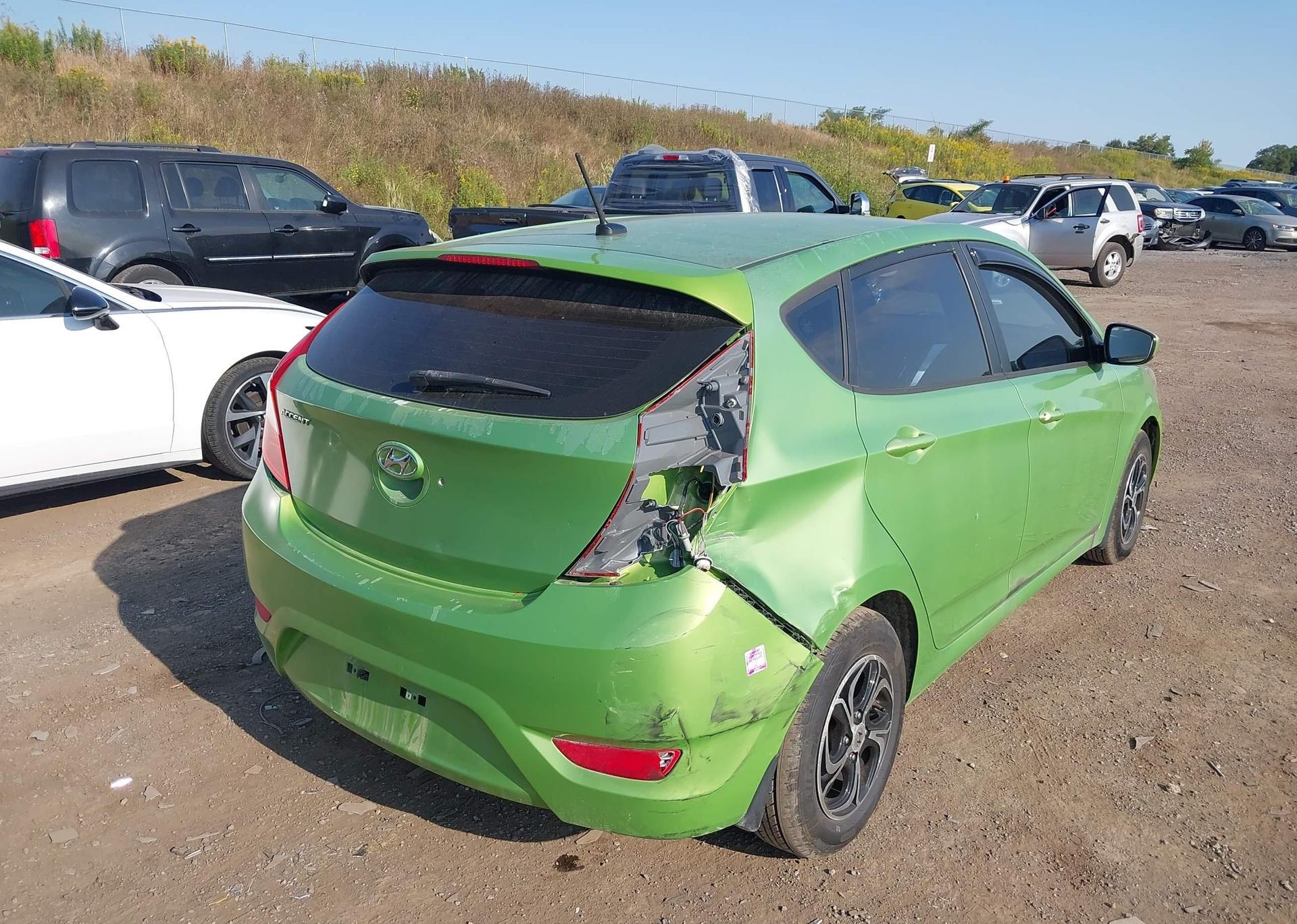 2013 HYUNDAI ACCENT GL