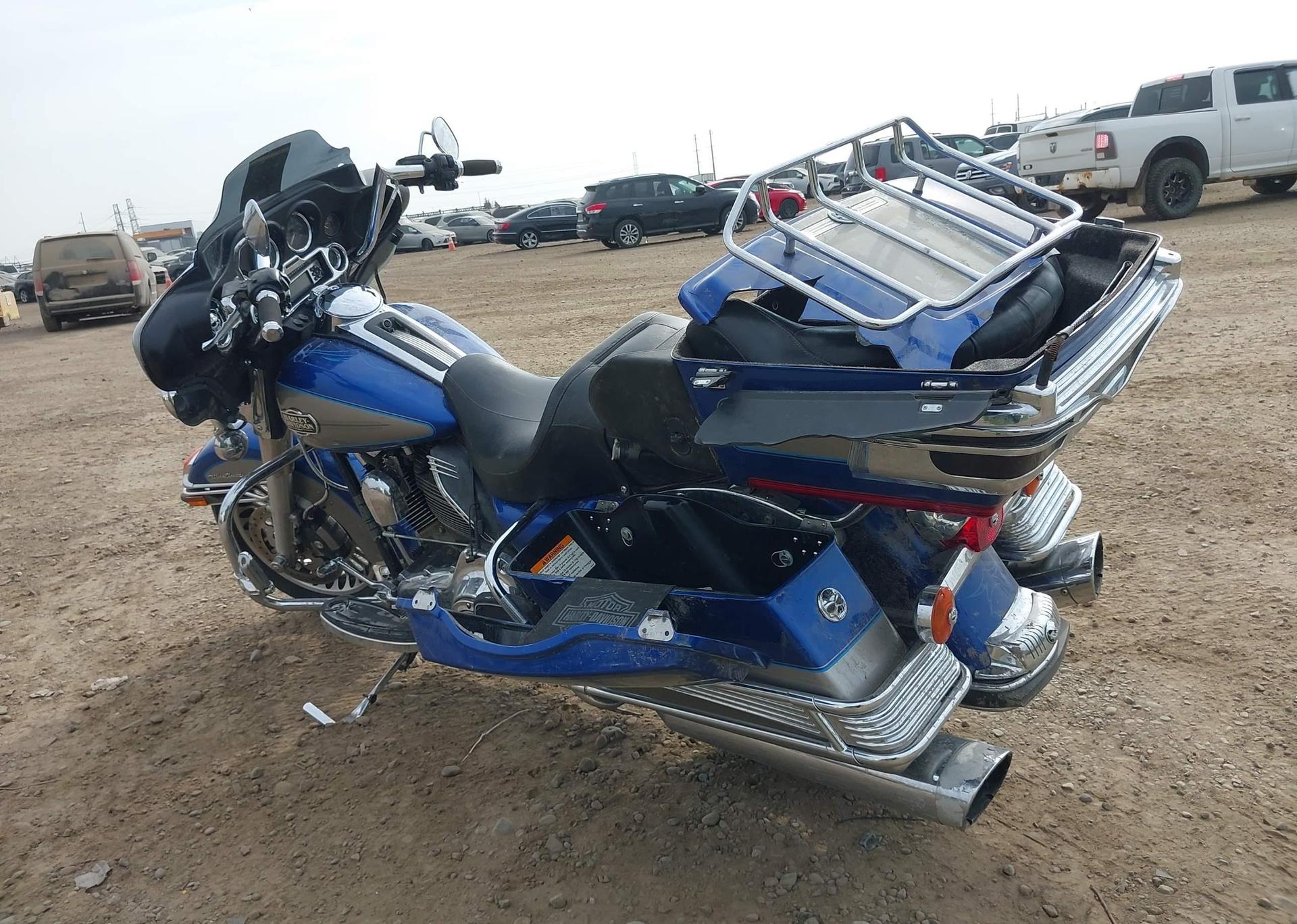 2009 HARLEY-DAVIDSON FLHTCU