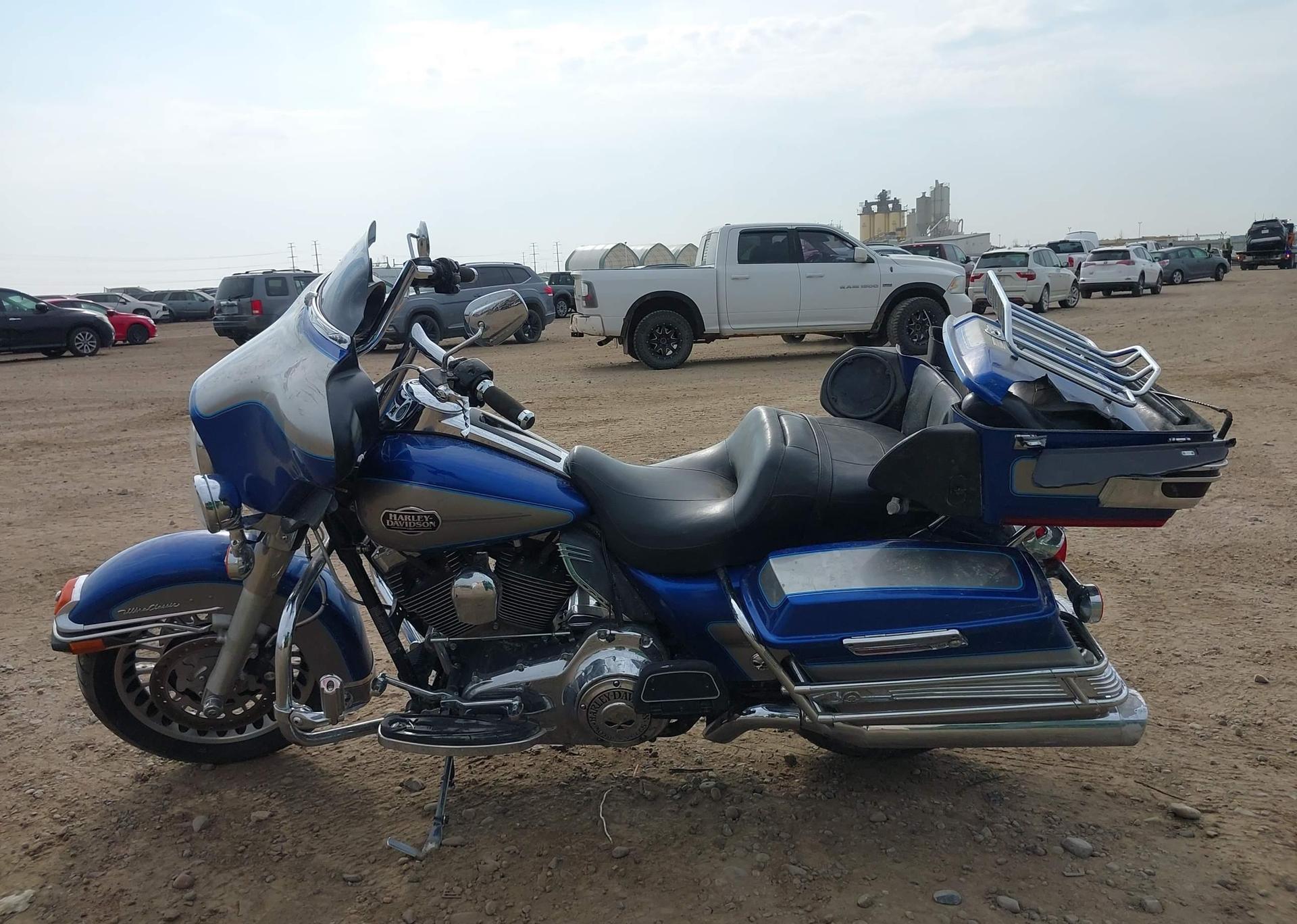 2009 HARLEY-DAVIDSON FLHTCU