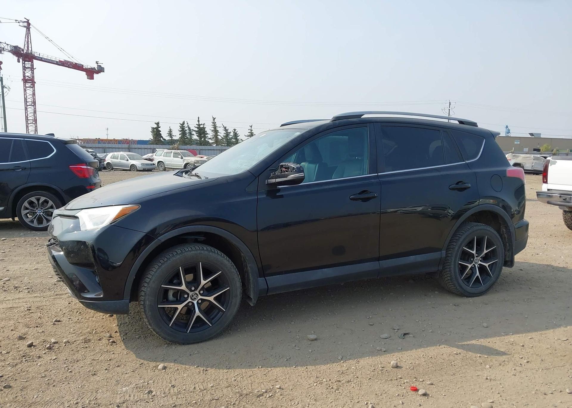 2017 TOYOTA RAV4 SE