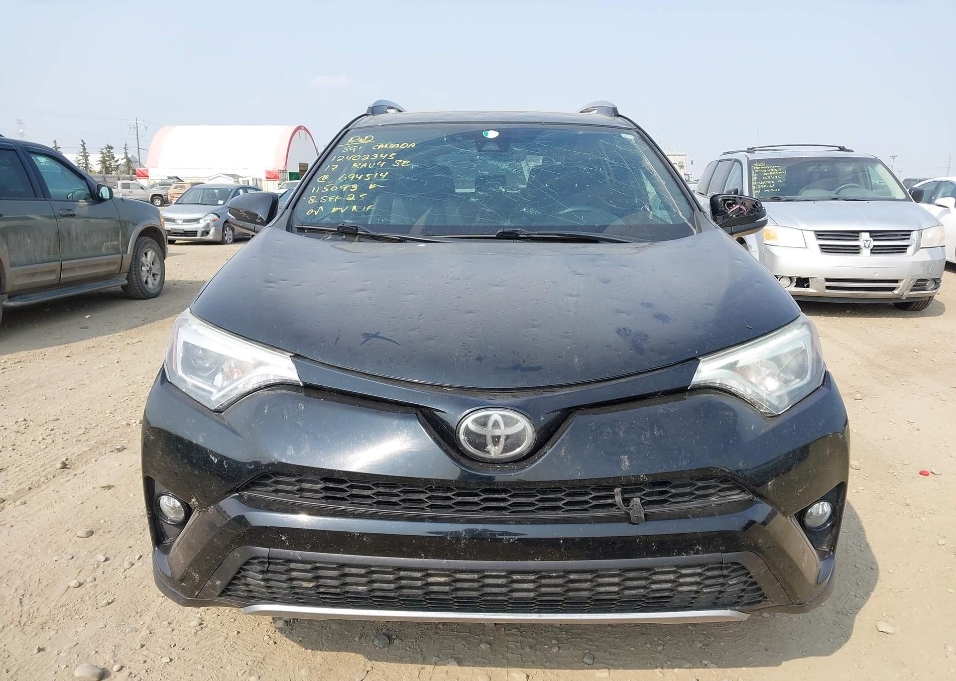 2017 TOYOTA RAV4 SE