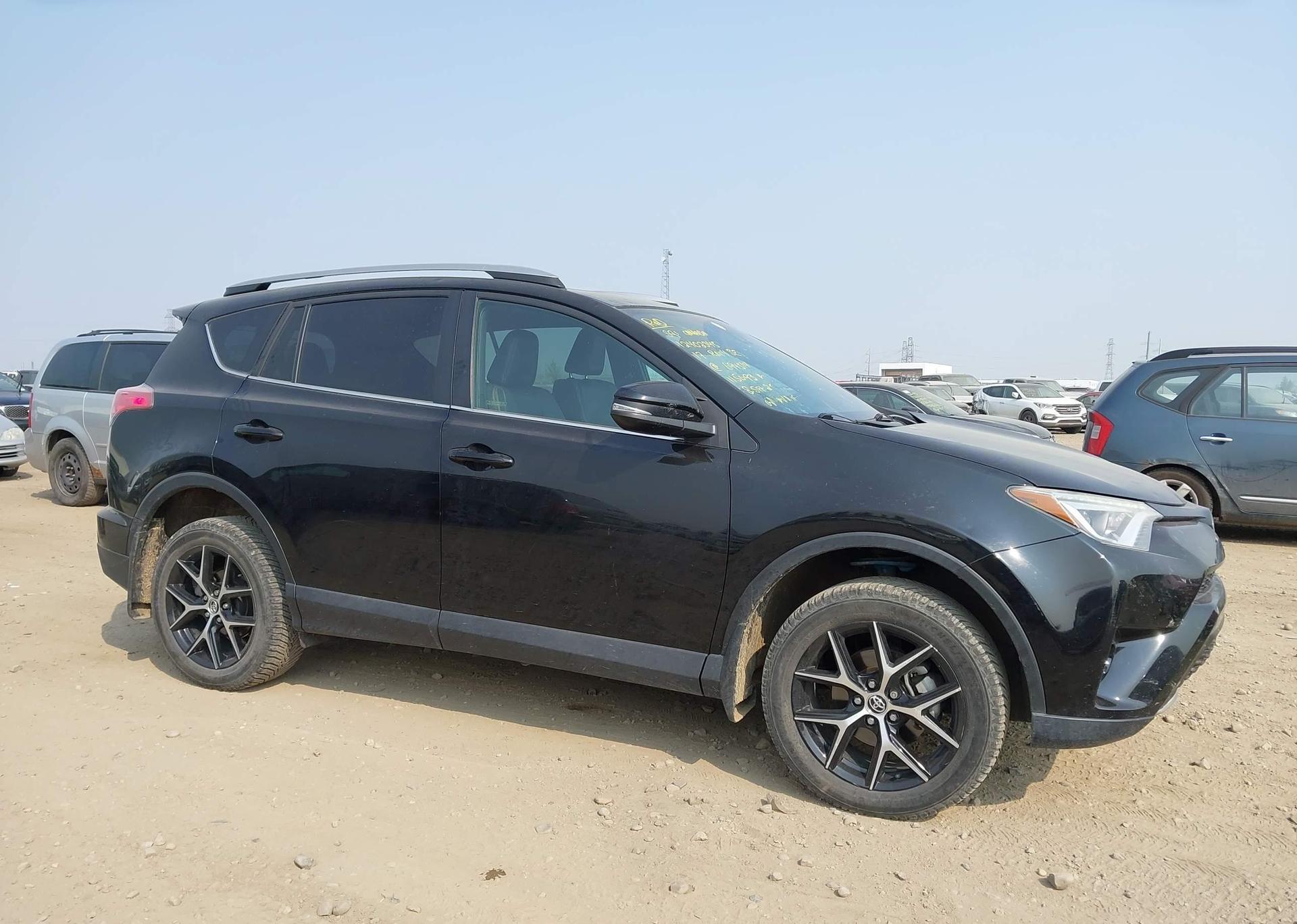 2017 TOYOTA RAV4 SE
