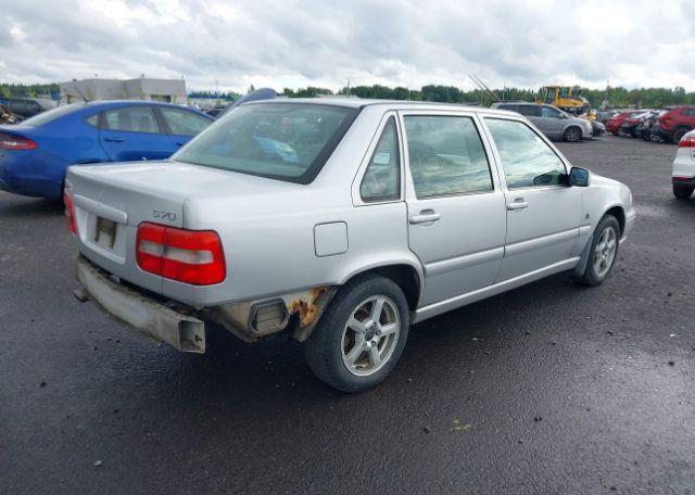 1999 VOLVO S70