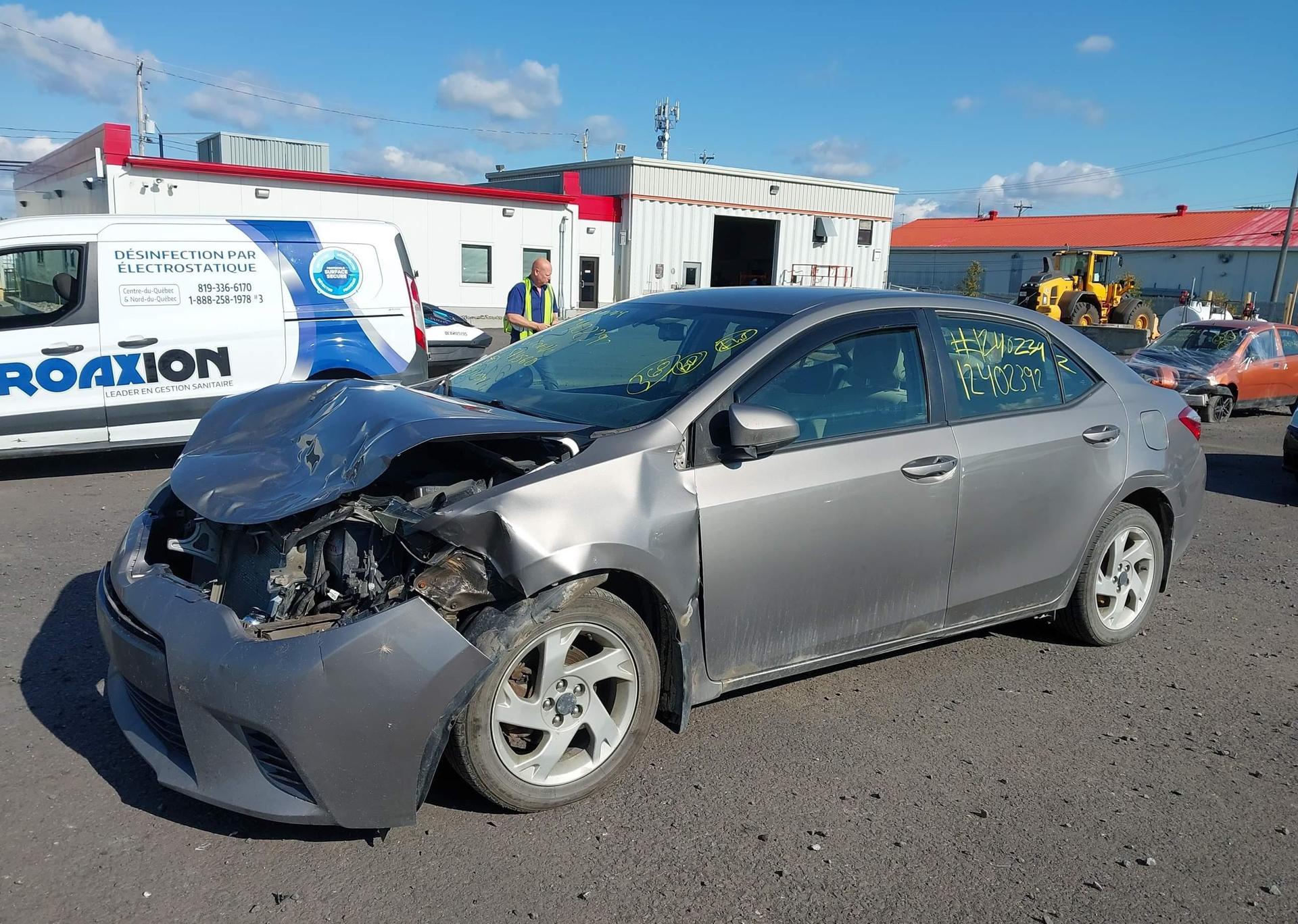 2016 TOYOTA COROLLA LE