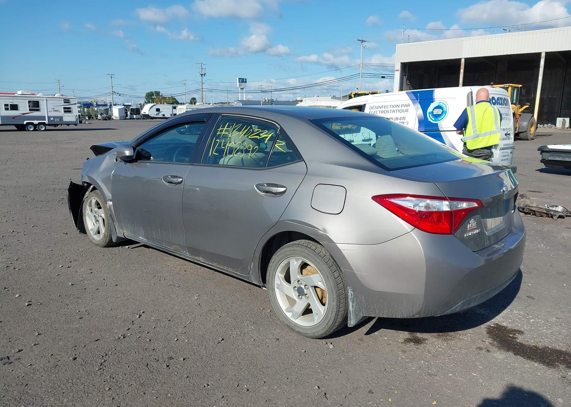 2016 TOYOTA COROLLA LE