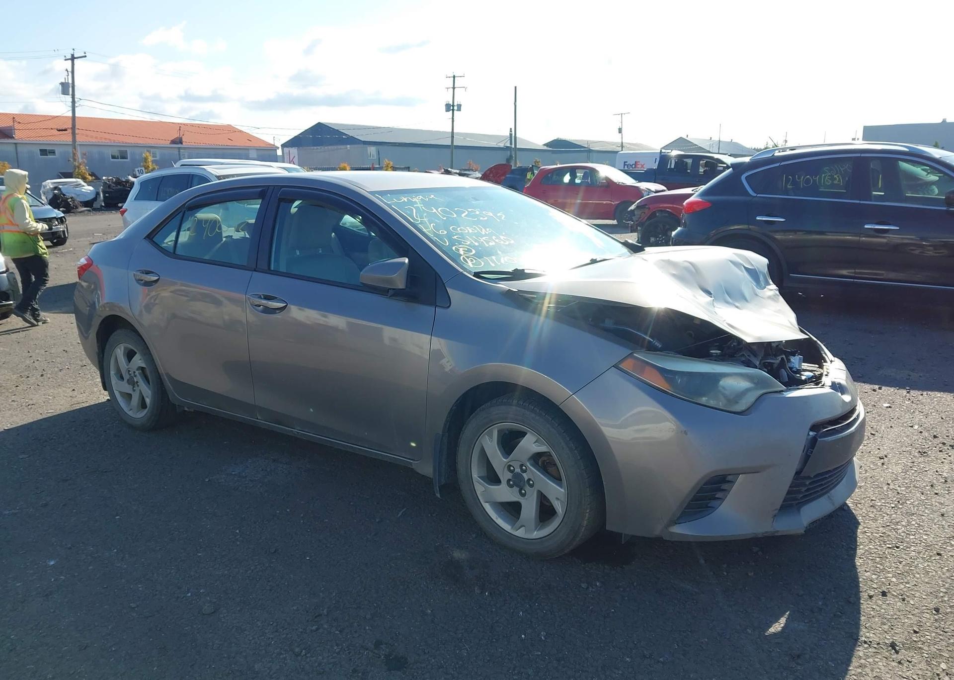 2016 TOYOTA COROLLA LE