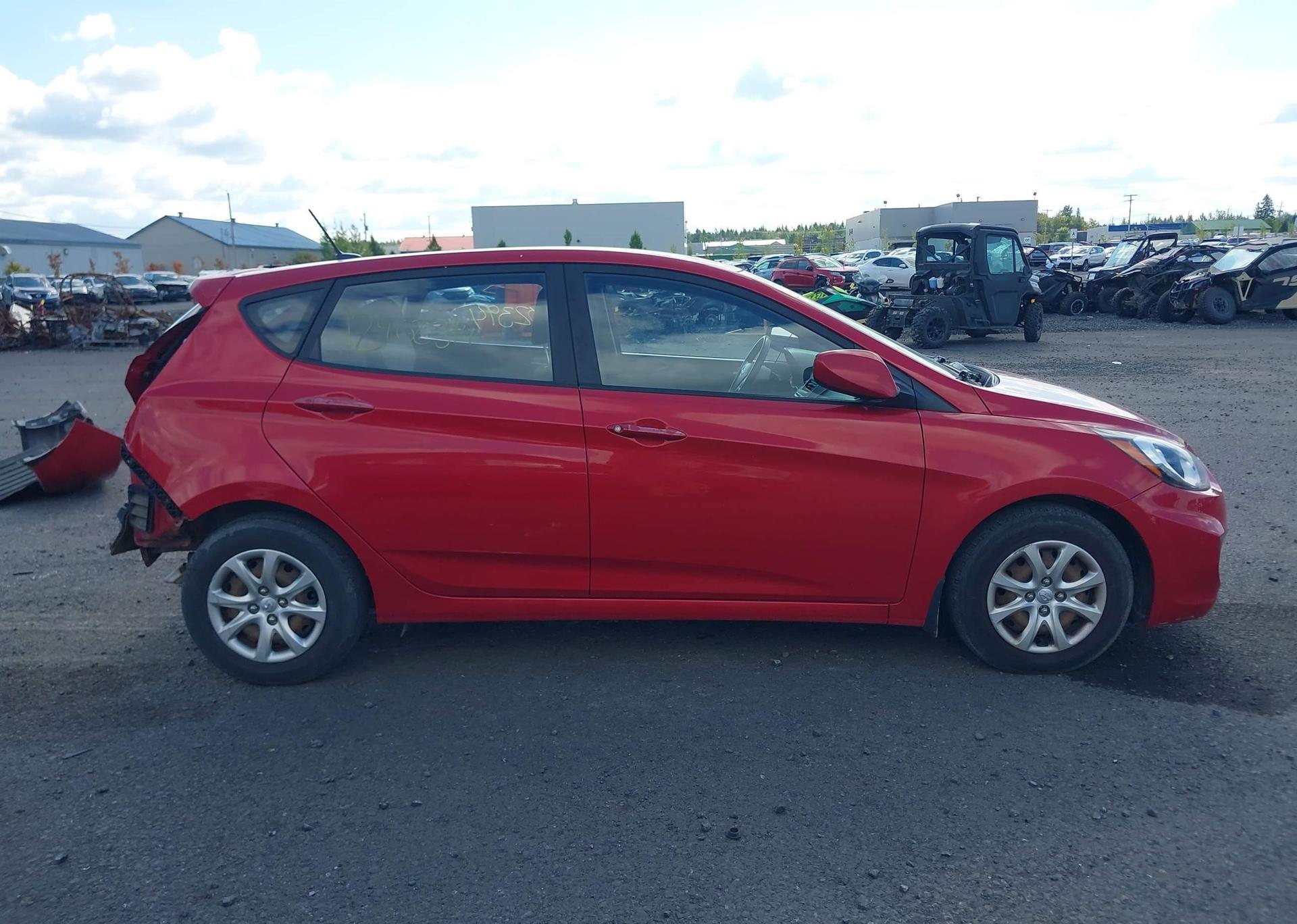 2014 HYUNDAI ACCENT GLS