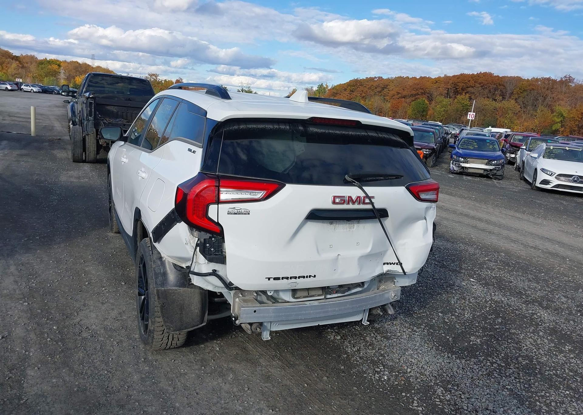 2022 GMC TERRAIN SLE