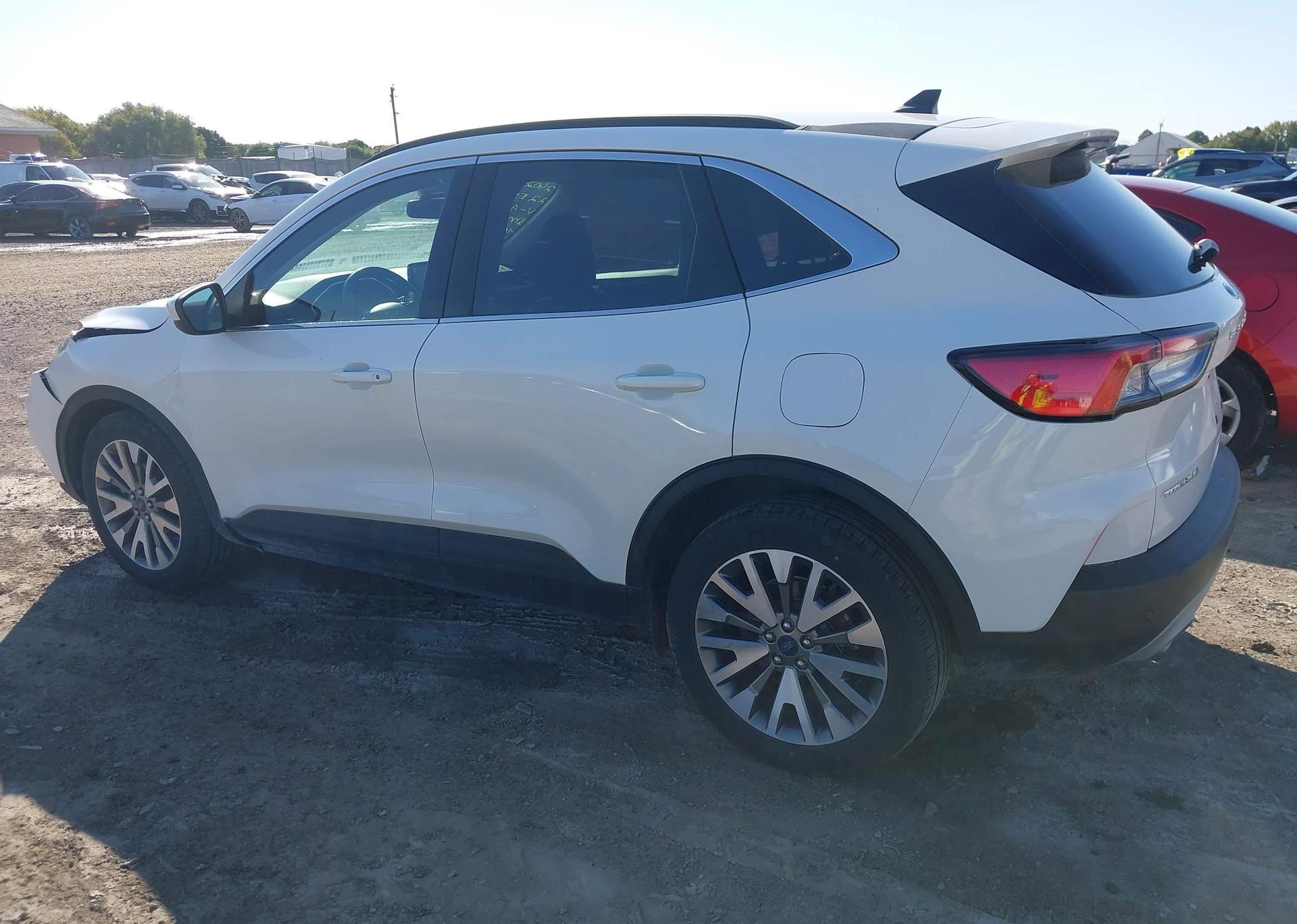 2022 FORD ESCAPE TITANIUM