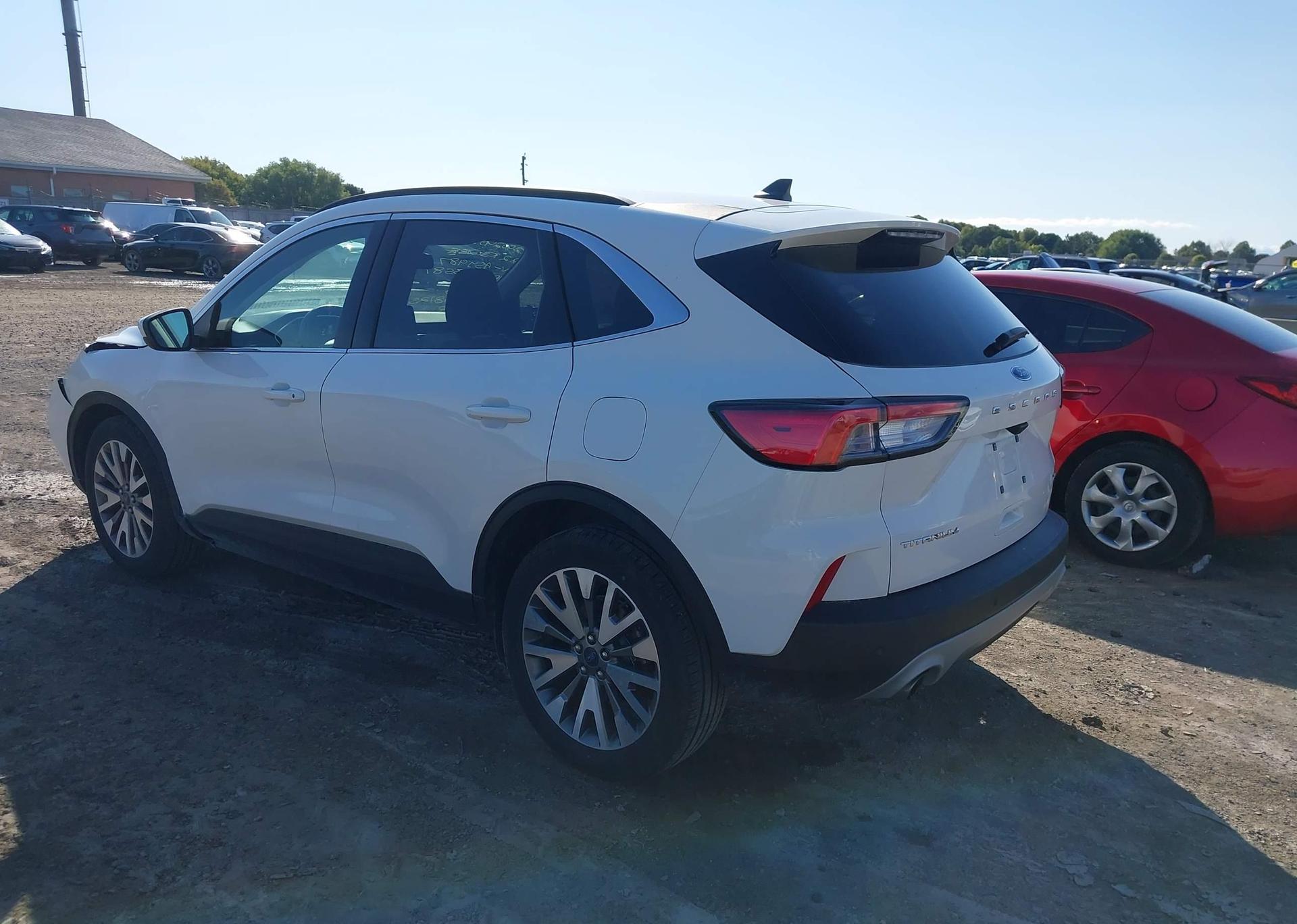 2022 FORD ESCAPE TITANIUM