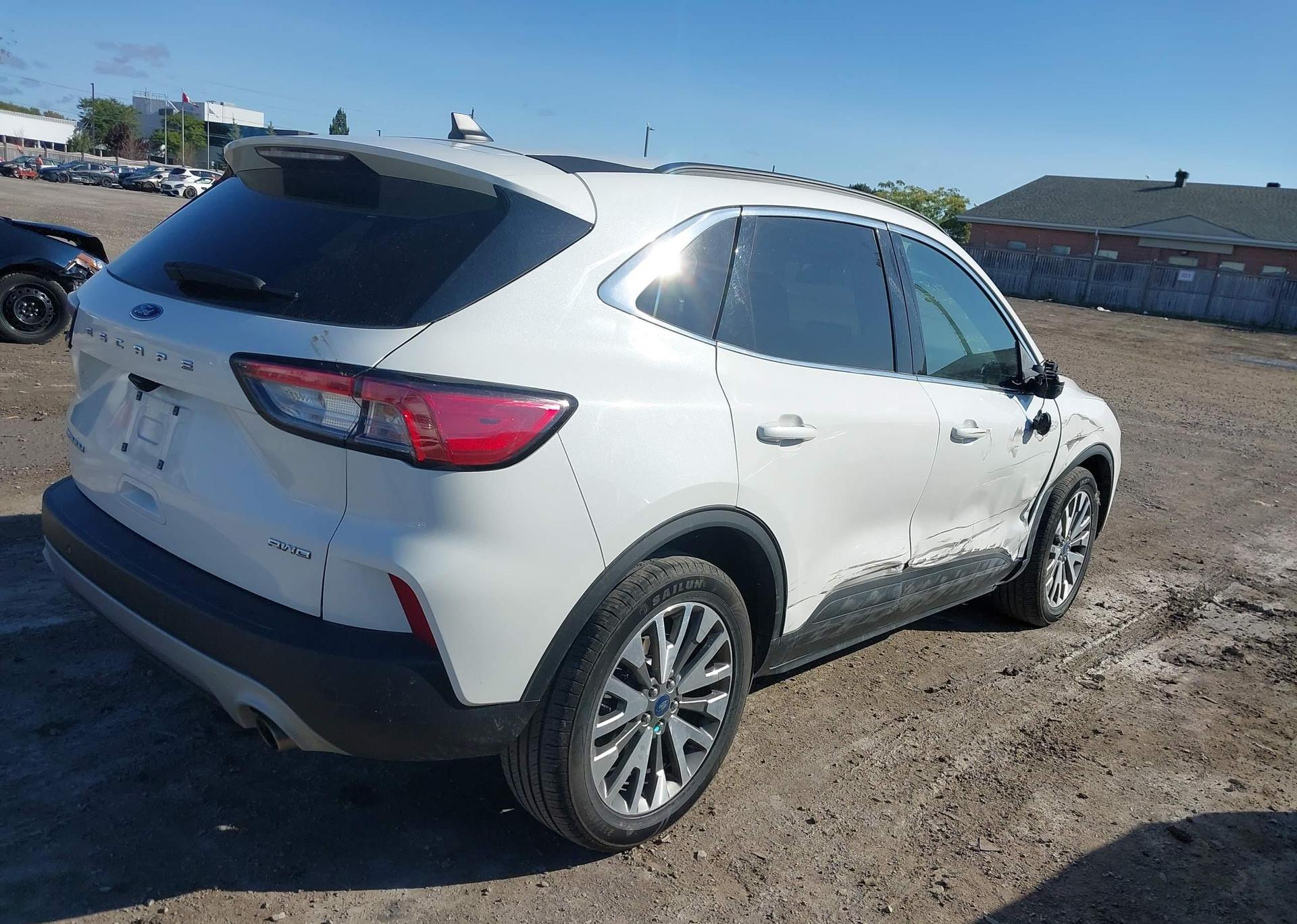 2022 FORD ESCAPE TITANIUM