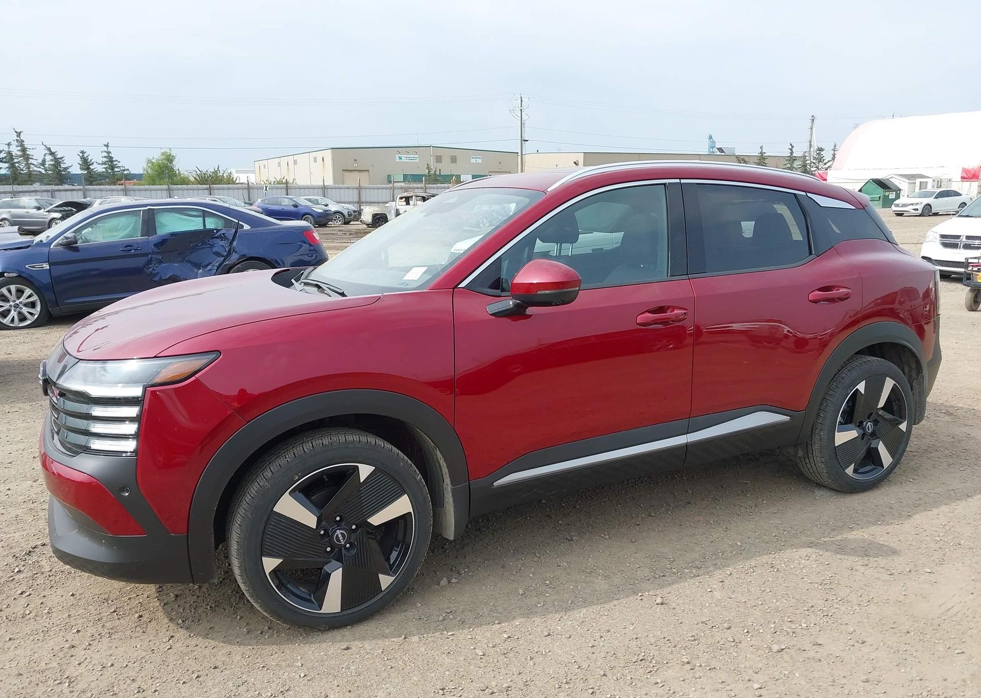 2025 NISSAN KICKS SR