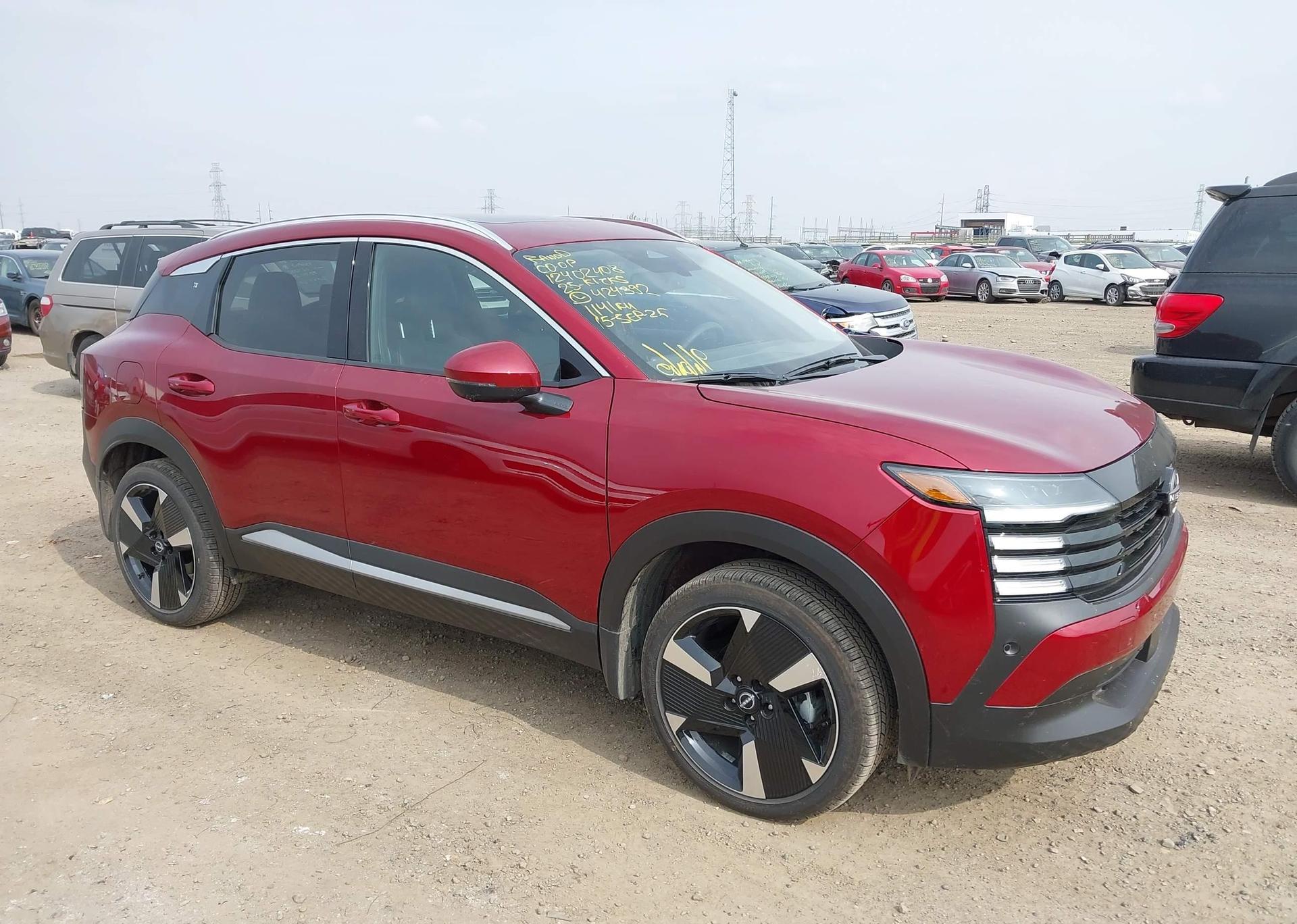 2025 NISSAN KICKS SR