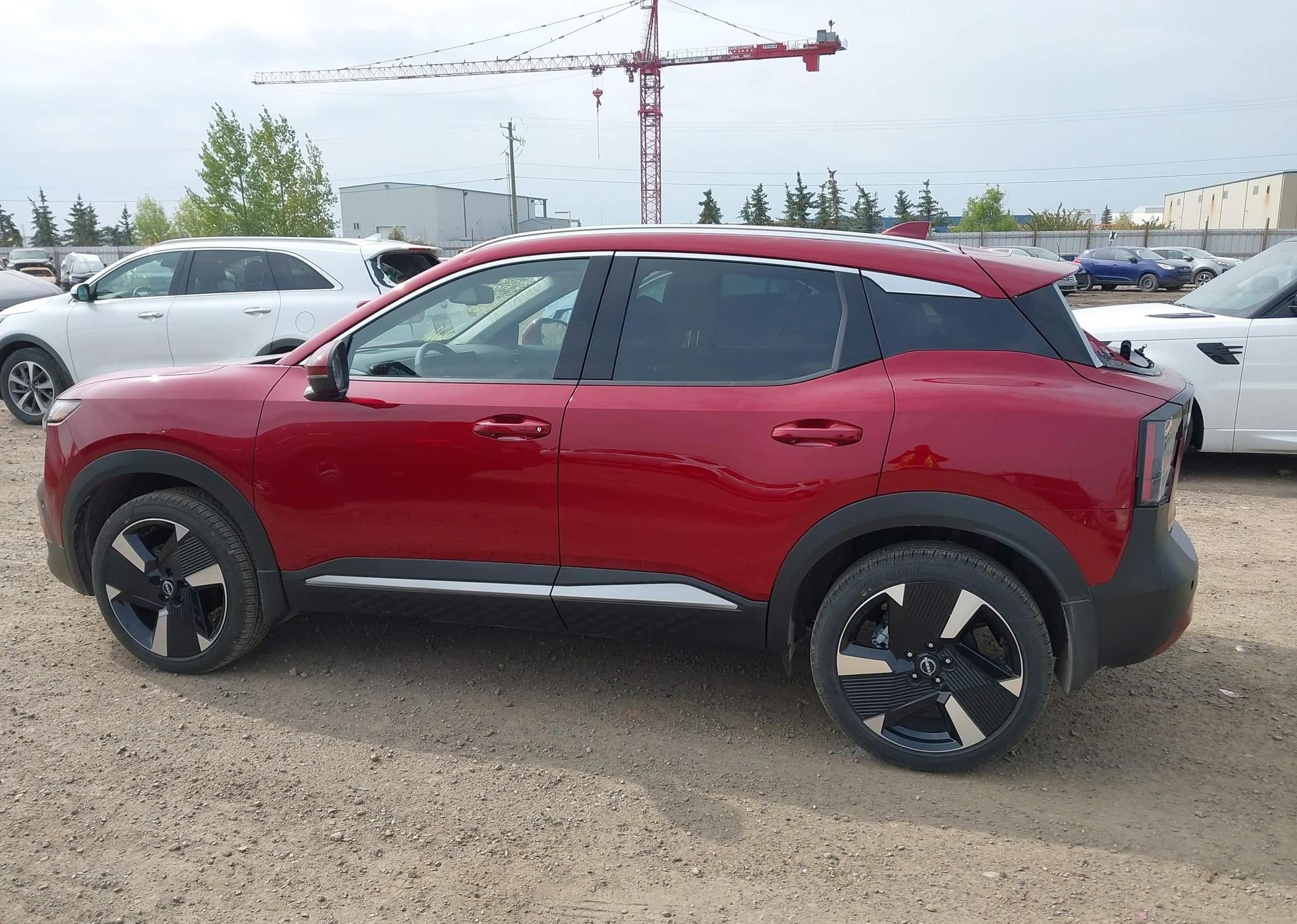 2025 NISSAN KICKS SR