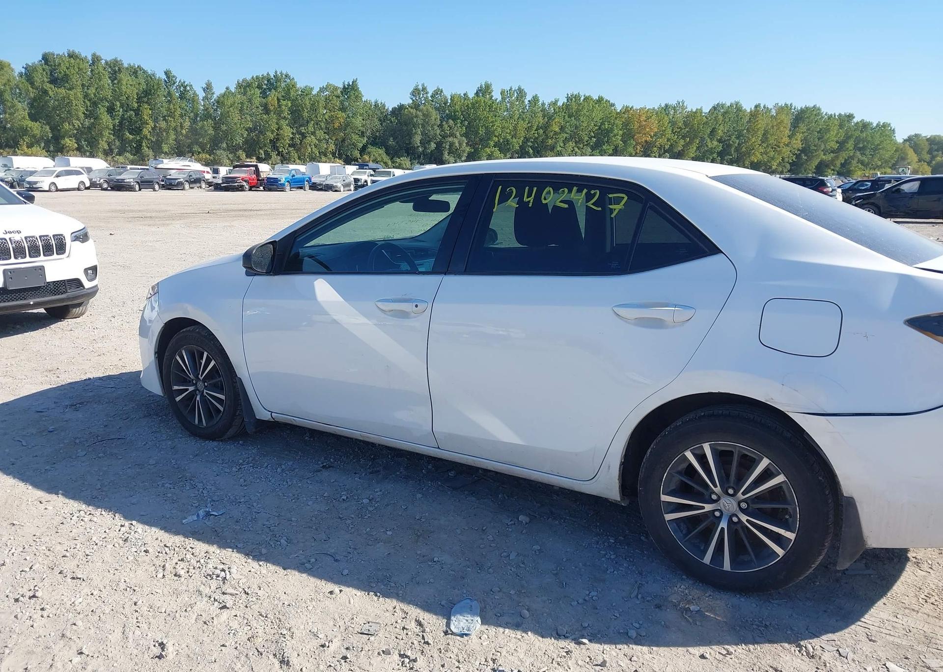 2017 TOYOTA COROLLA