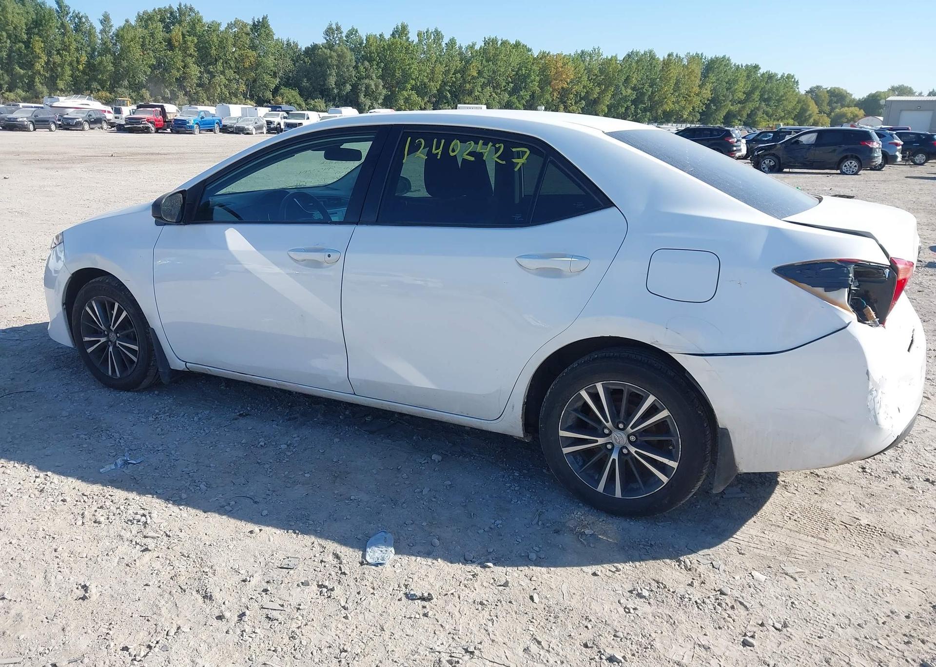 2017 TOYOTA COROLLA