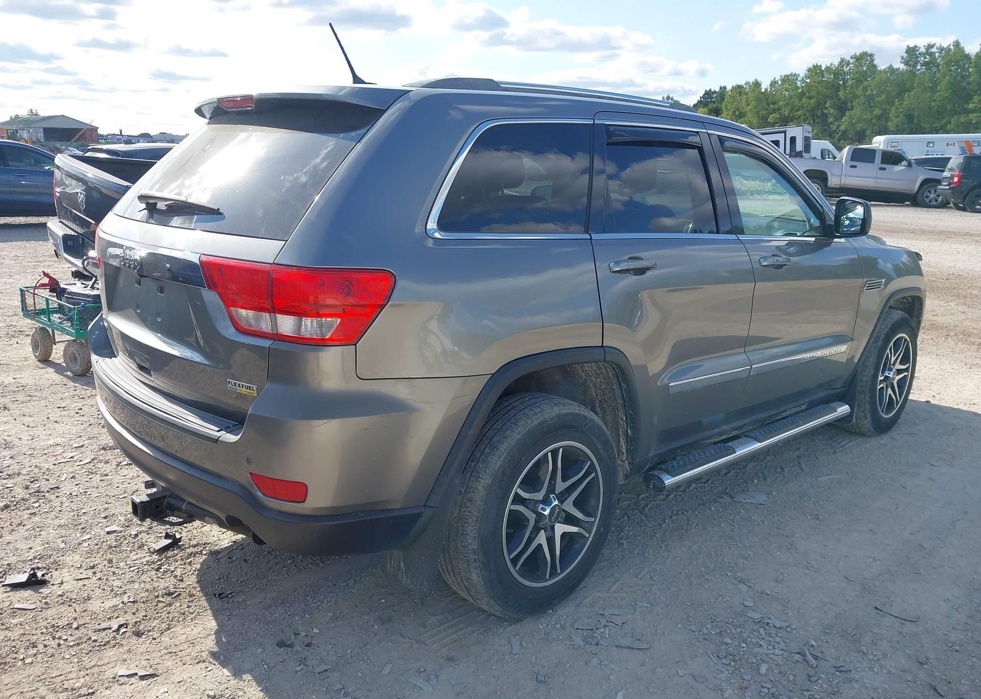 2012 JEEP GRAND CHEROKEE LAREDO