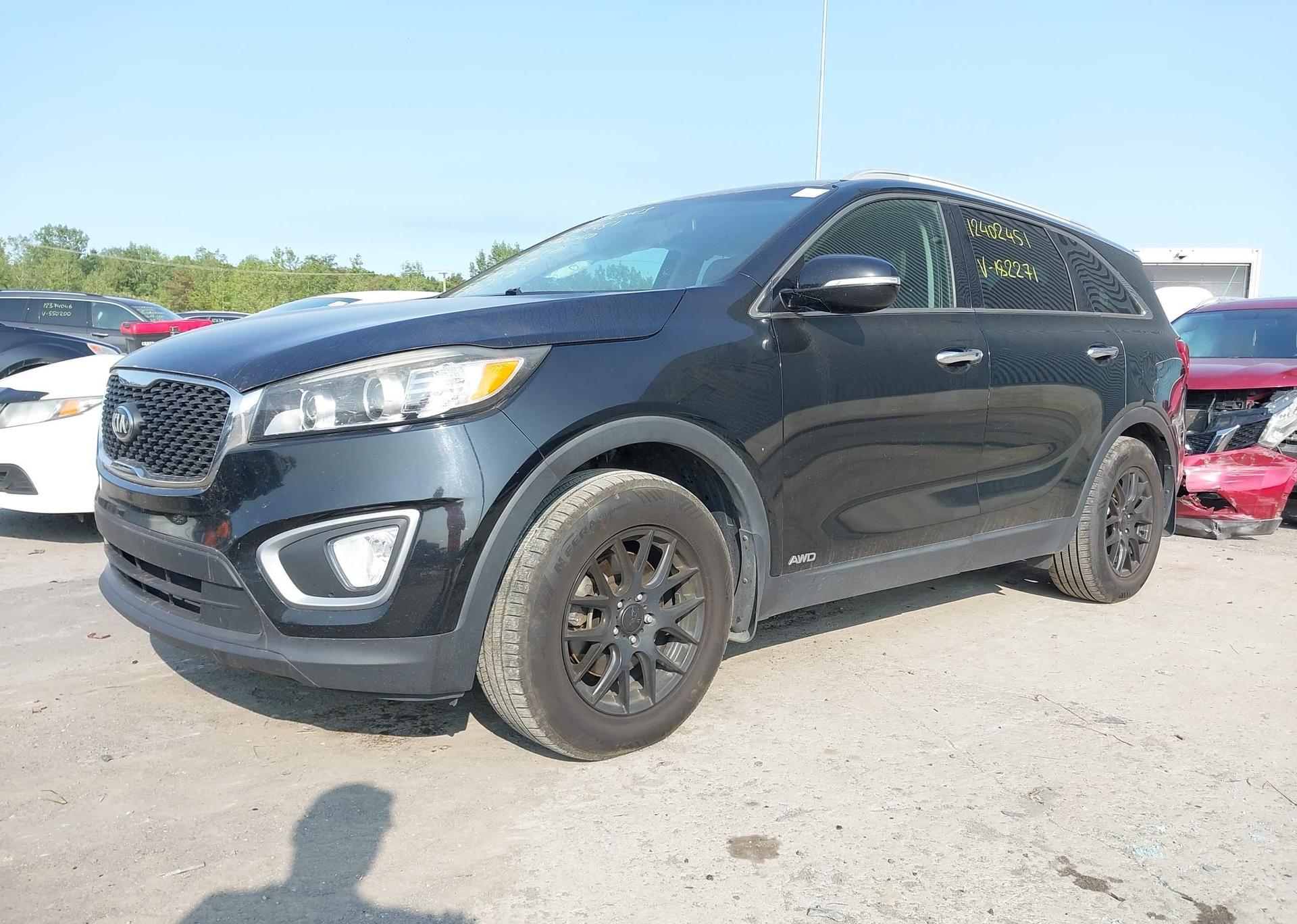 2016 KIA SORENTO LX