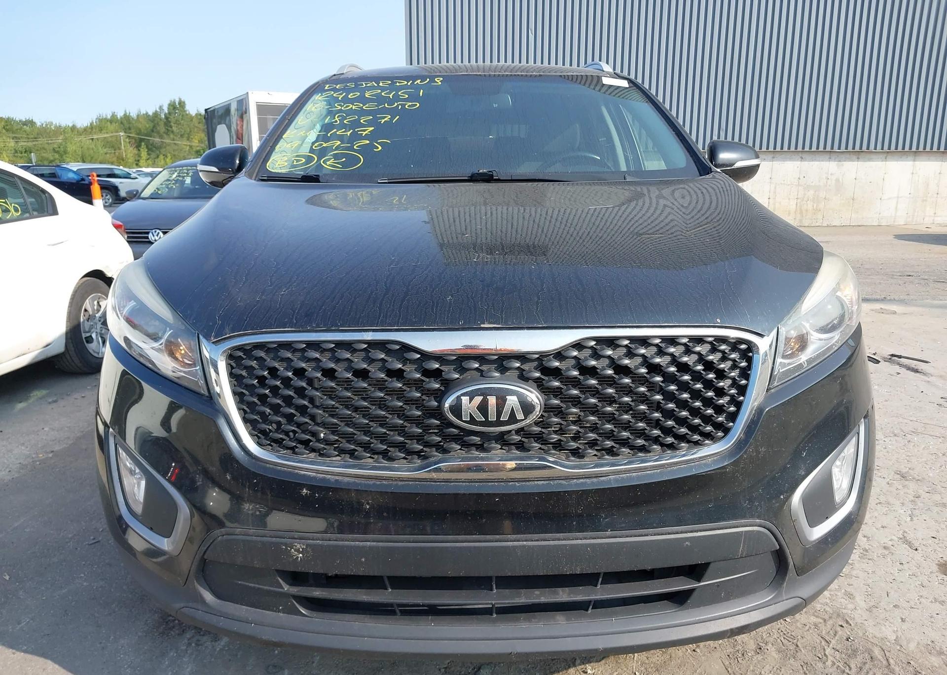 2016 KIA SORENTO LX