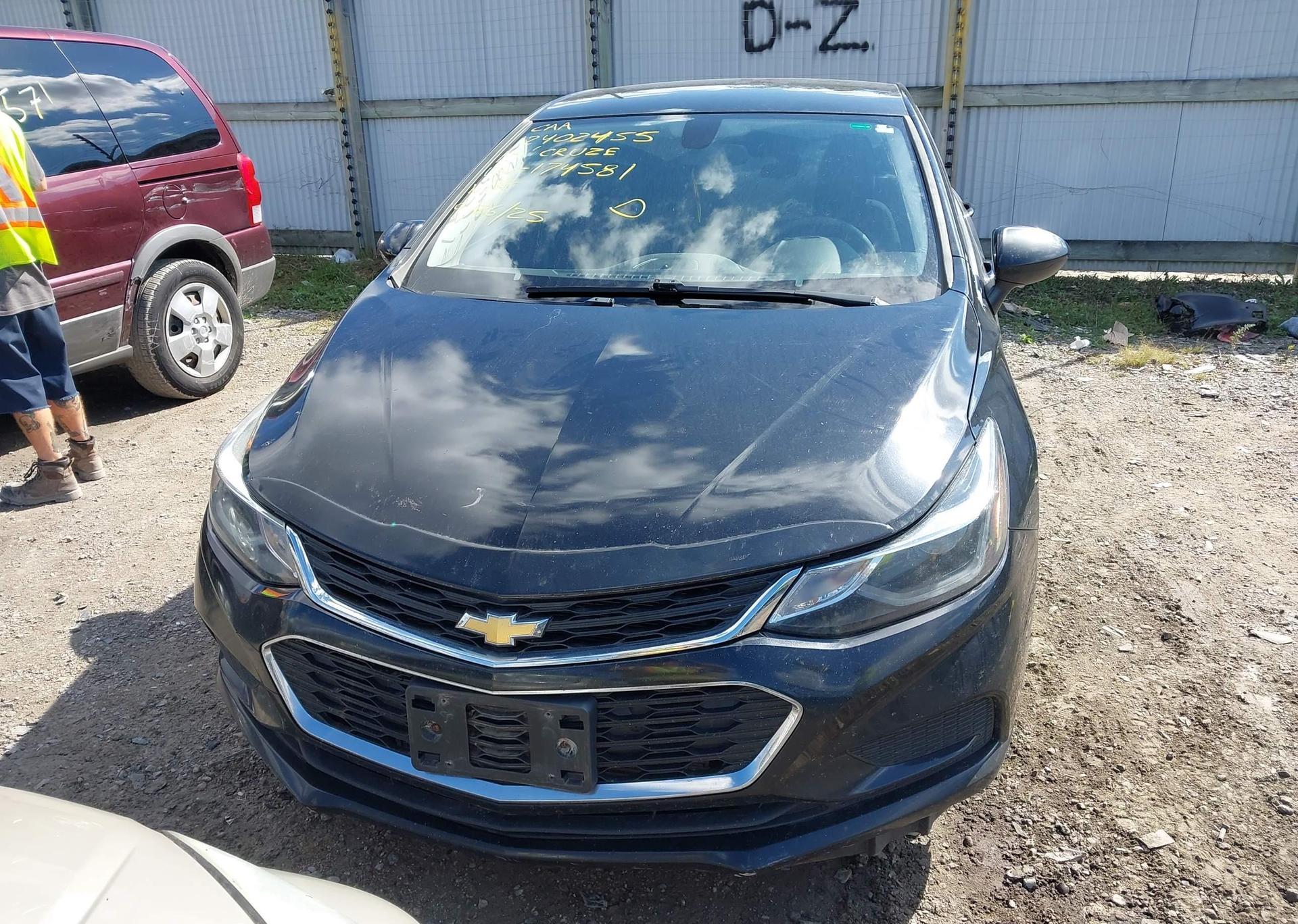 2018 CHEVROLET CRUZE LT