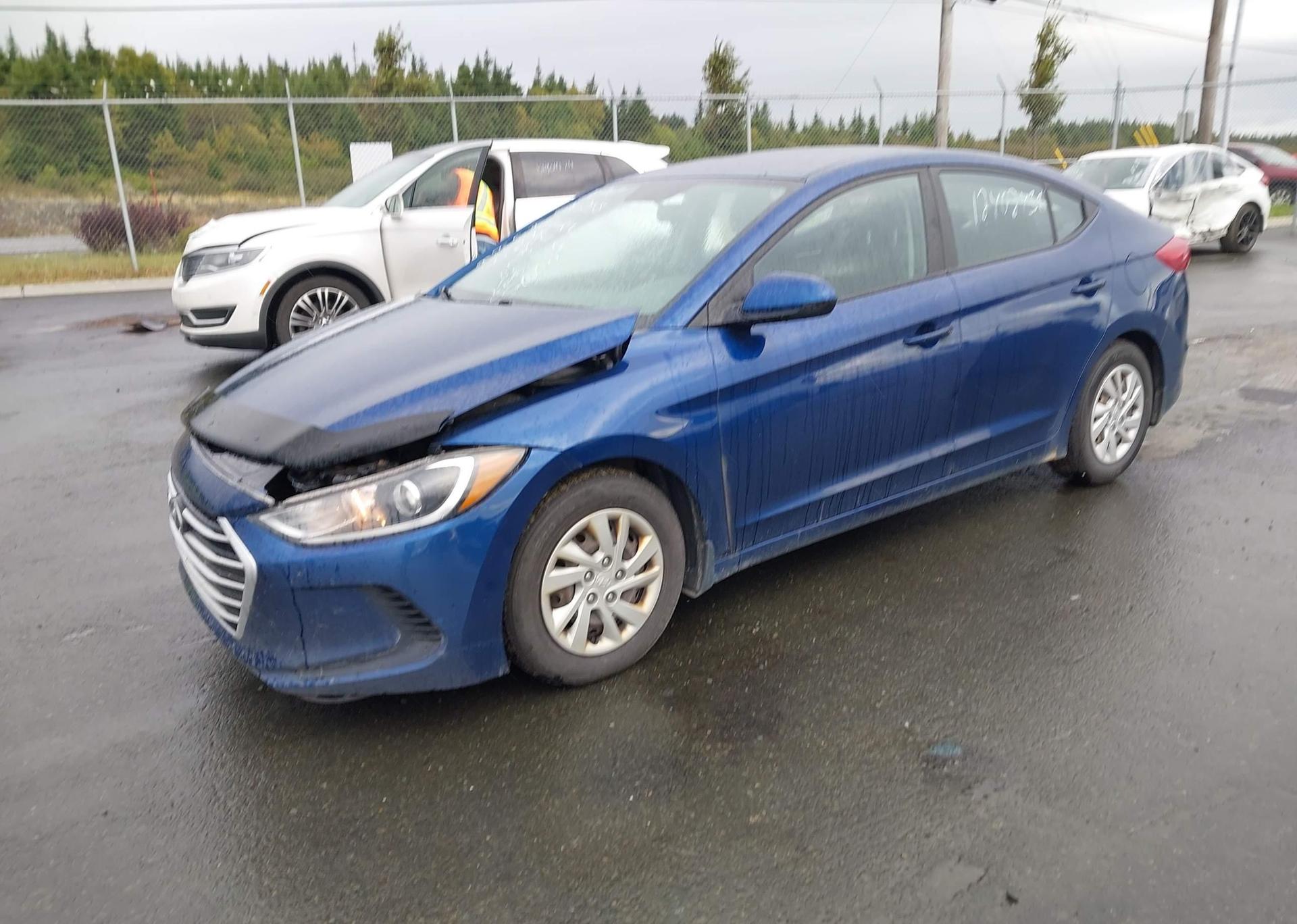 2018 HYUNDAI elantra se