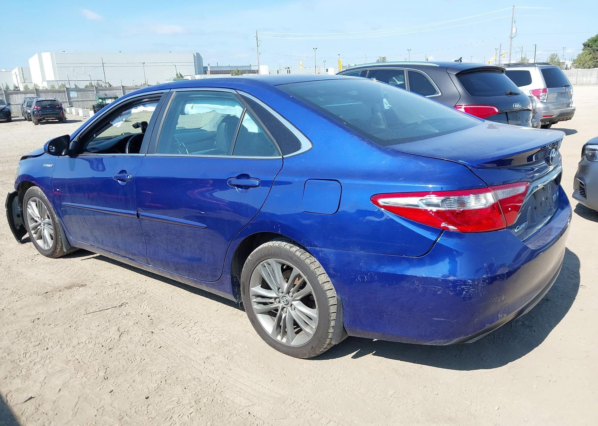 2015 TOYOTA CAMRY HYBRID SE