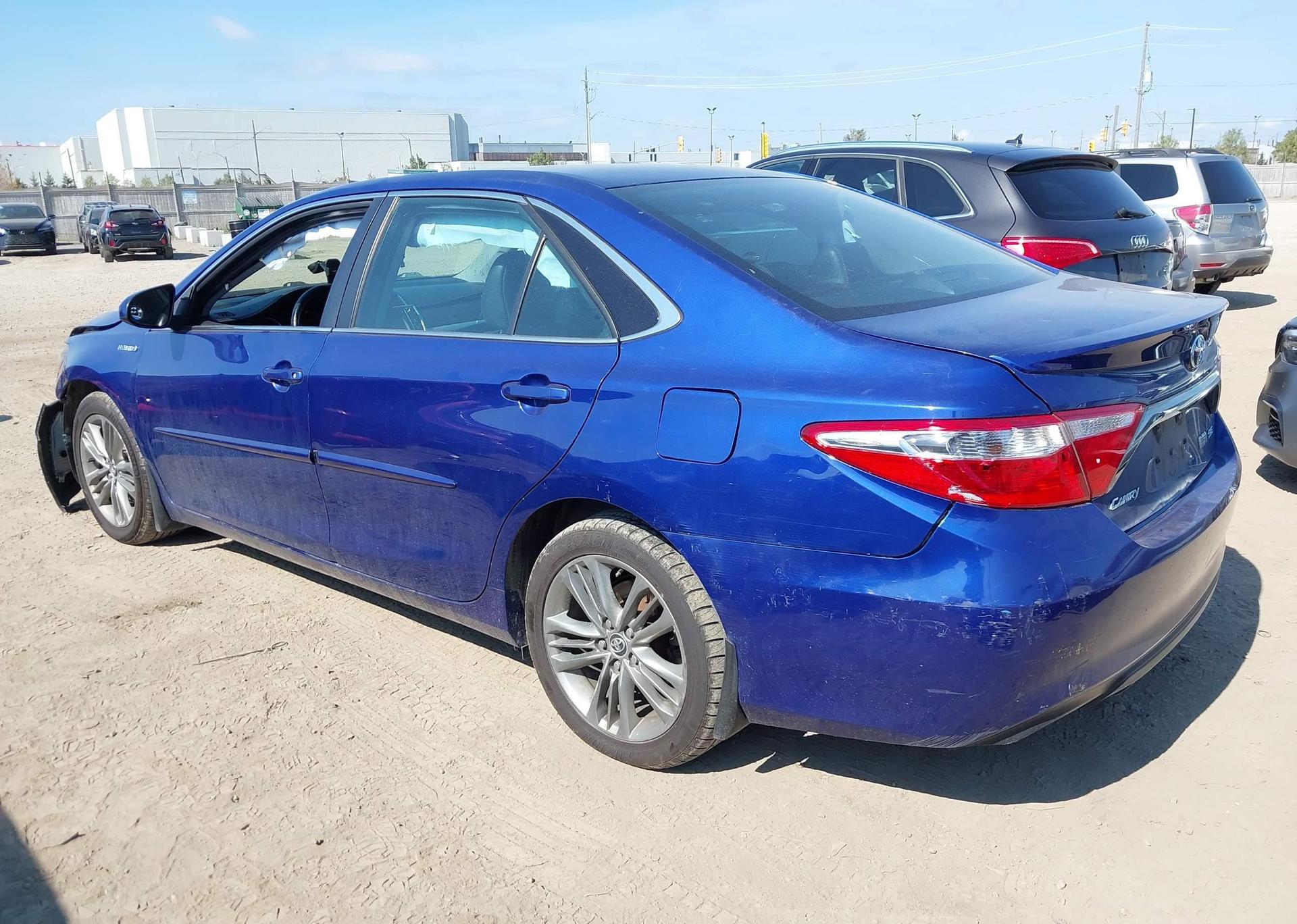 2015 TOYOTA CAMRY HYBRID SE