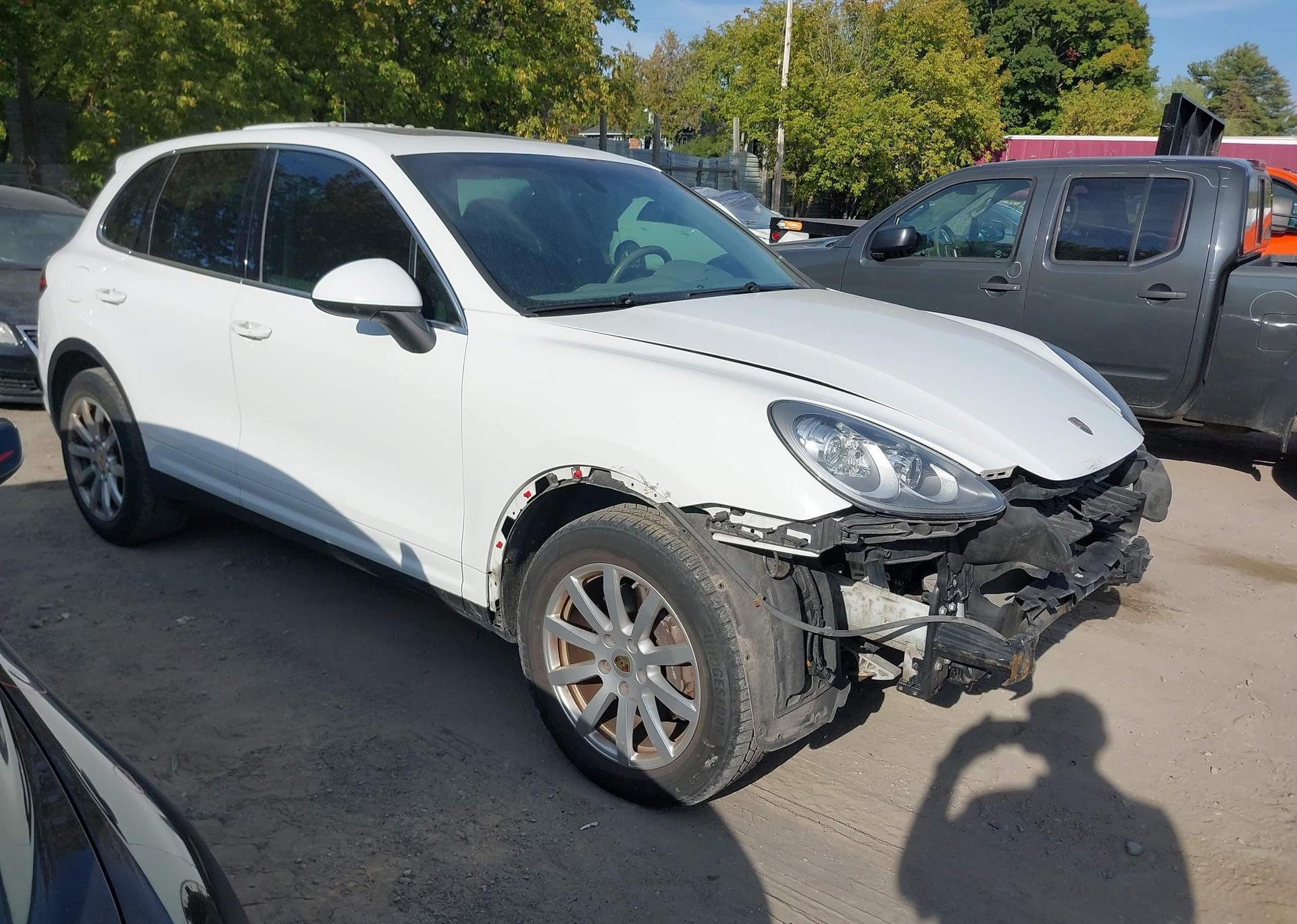 2013 PORSCHE CAYENNE