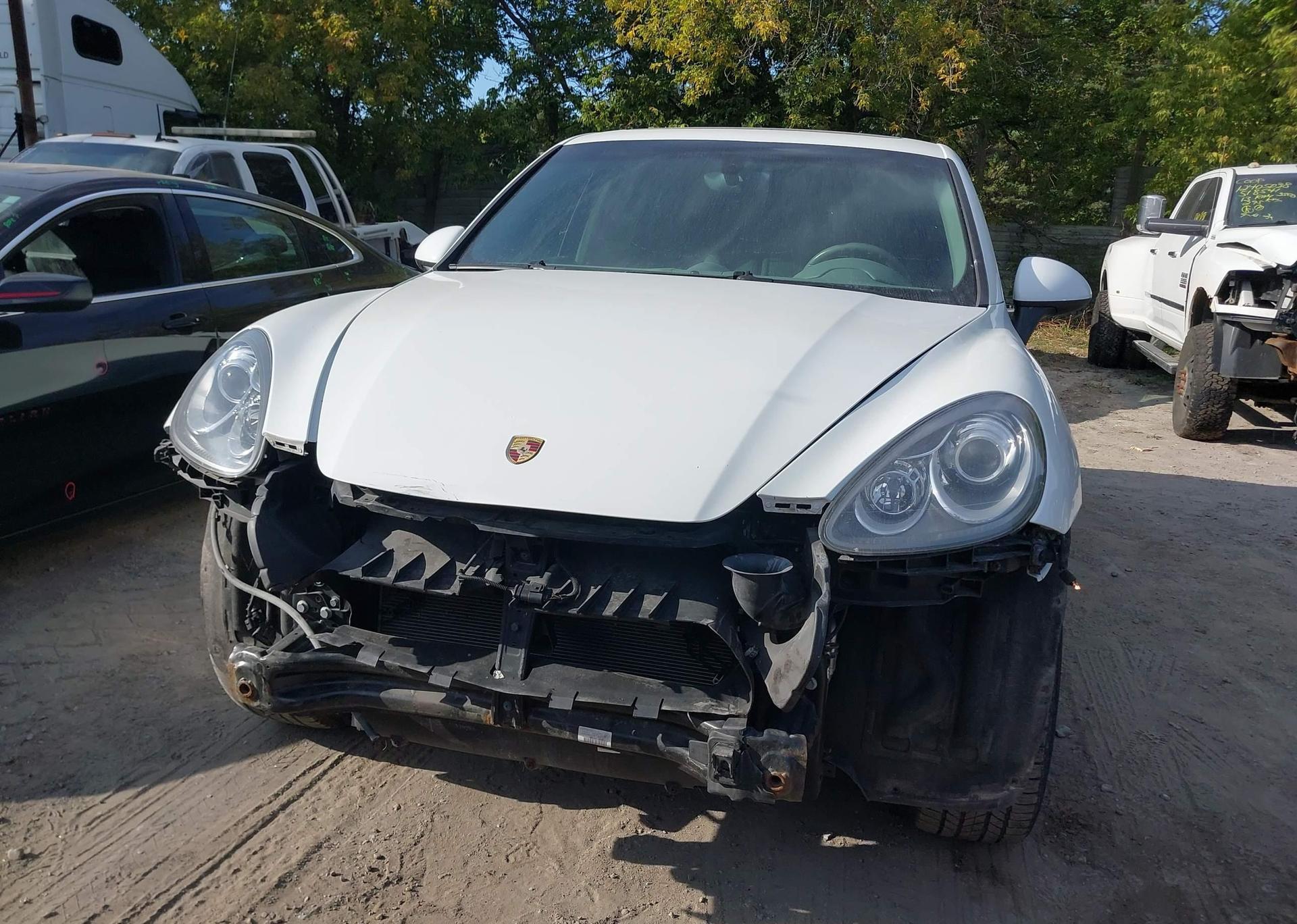 2013 PORSCHE CAYENNE