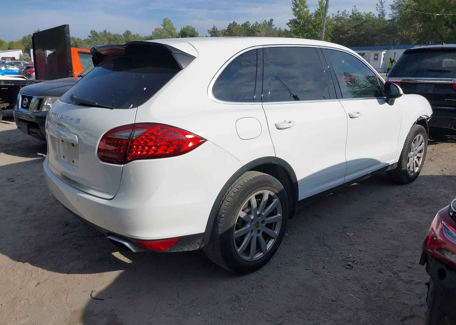 2013 PORSCHE CAYENNE