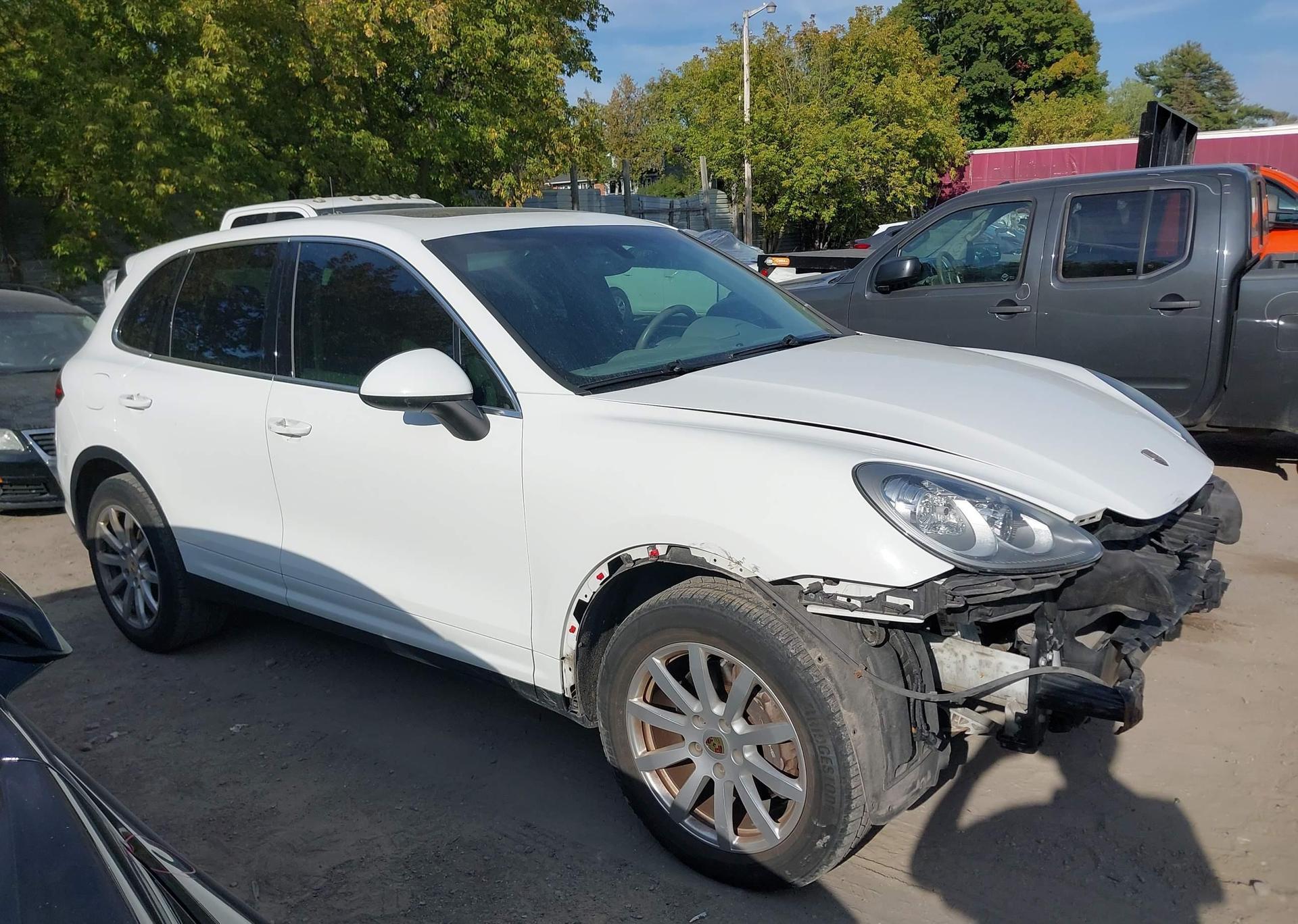 2013 PORSCHE CAYENNE
