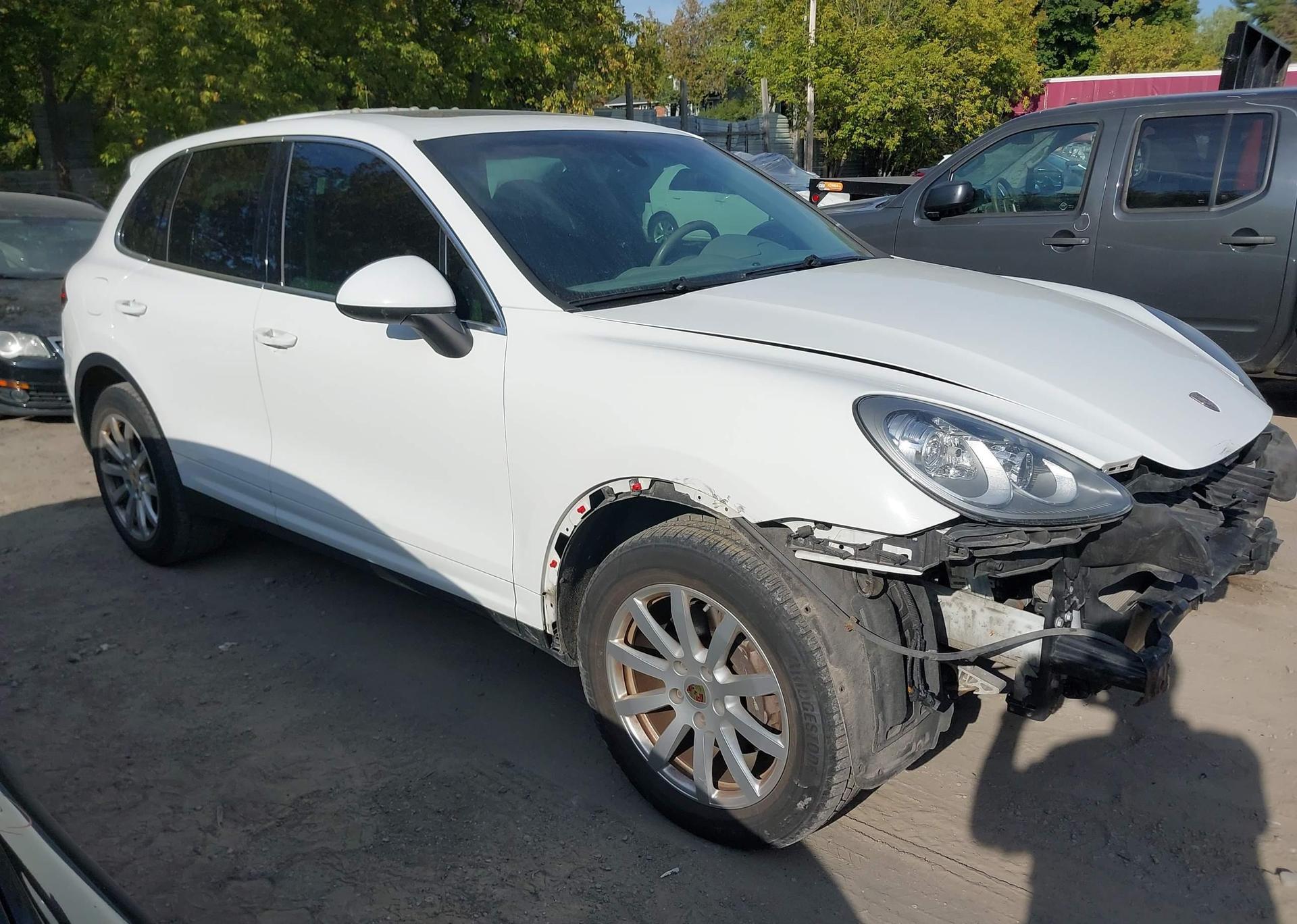 2013 PORSCHE CAYENNE