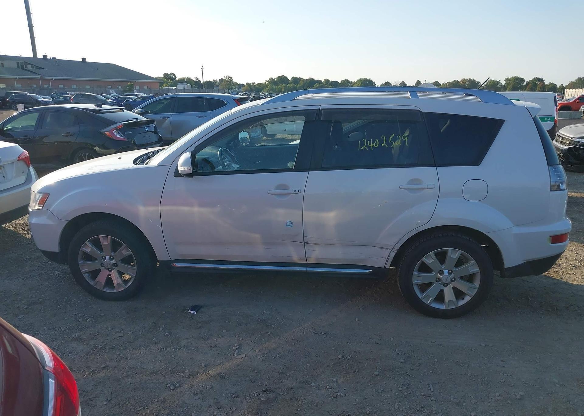 2010 MITSUBISHI outlander