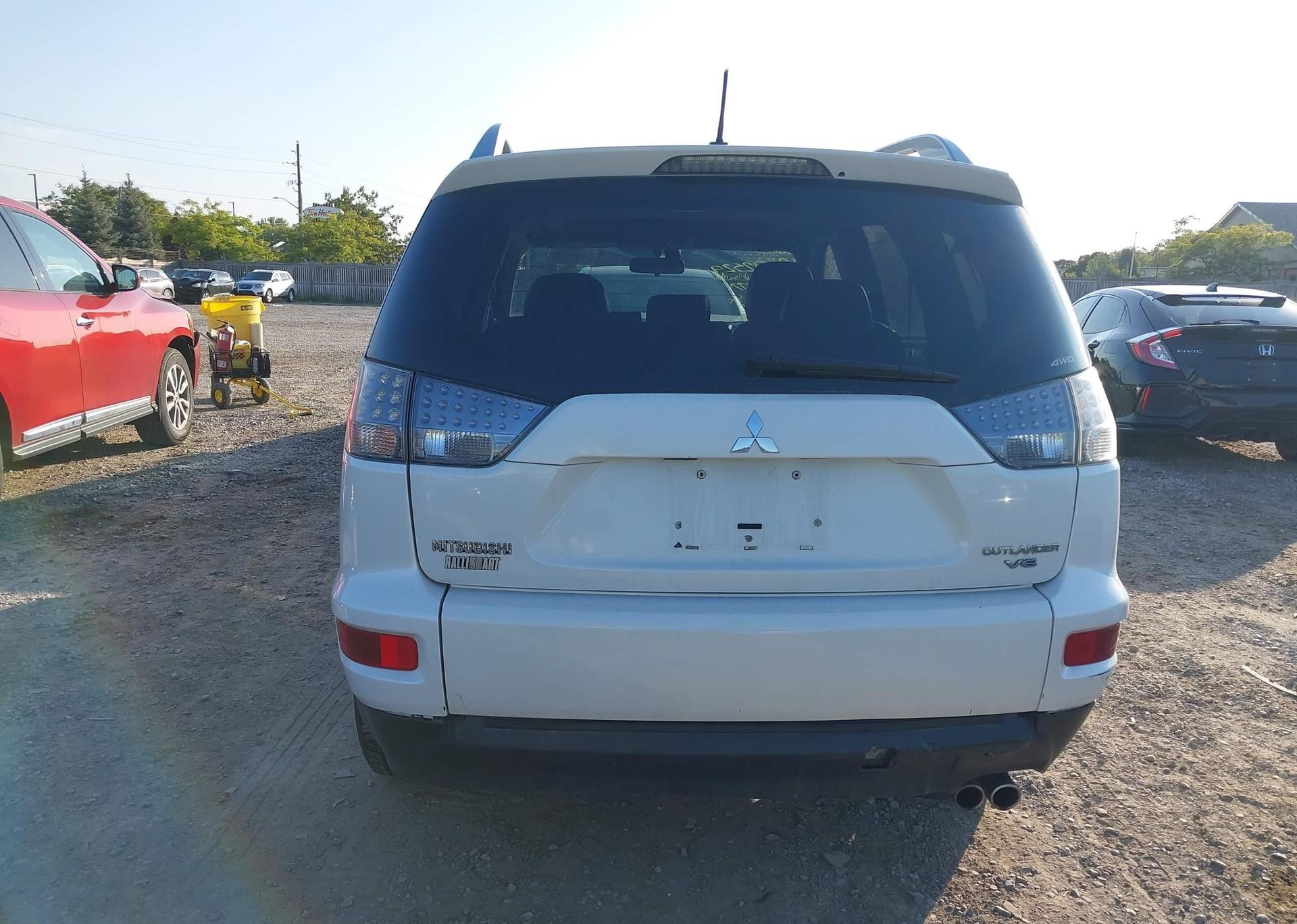 2010 MITSUBISHI outlander