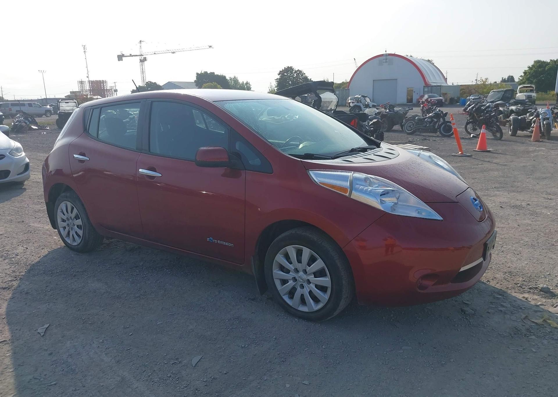 2015 NISSAN LEAF S