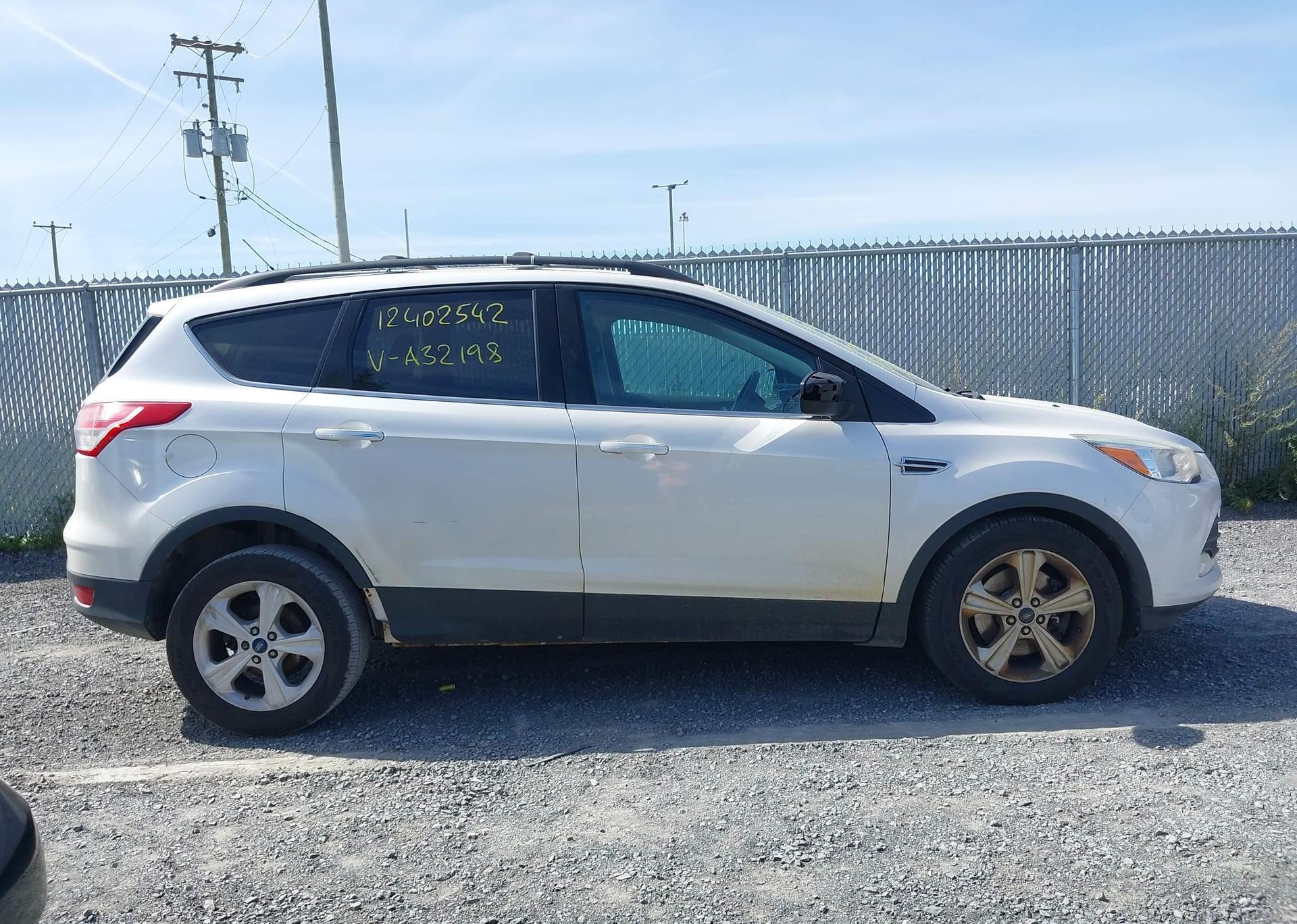 2014 FORD ESCAPE SE